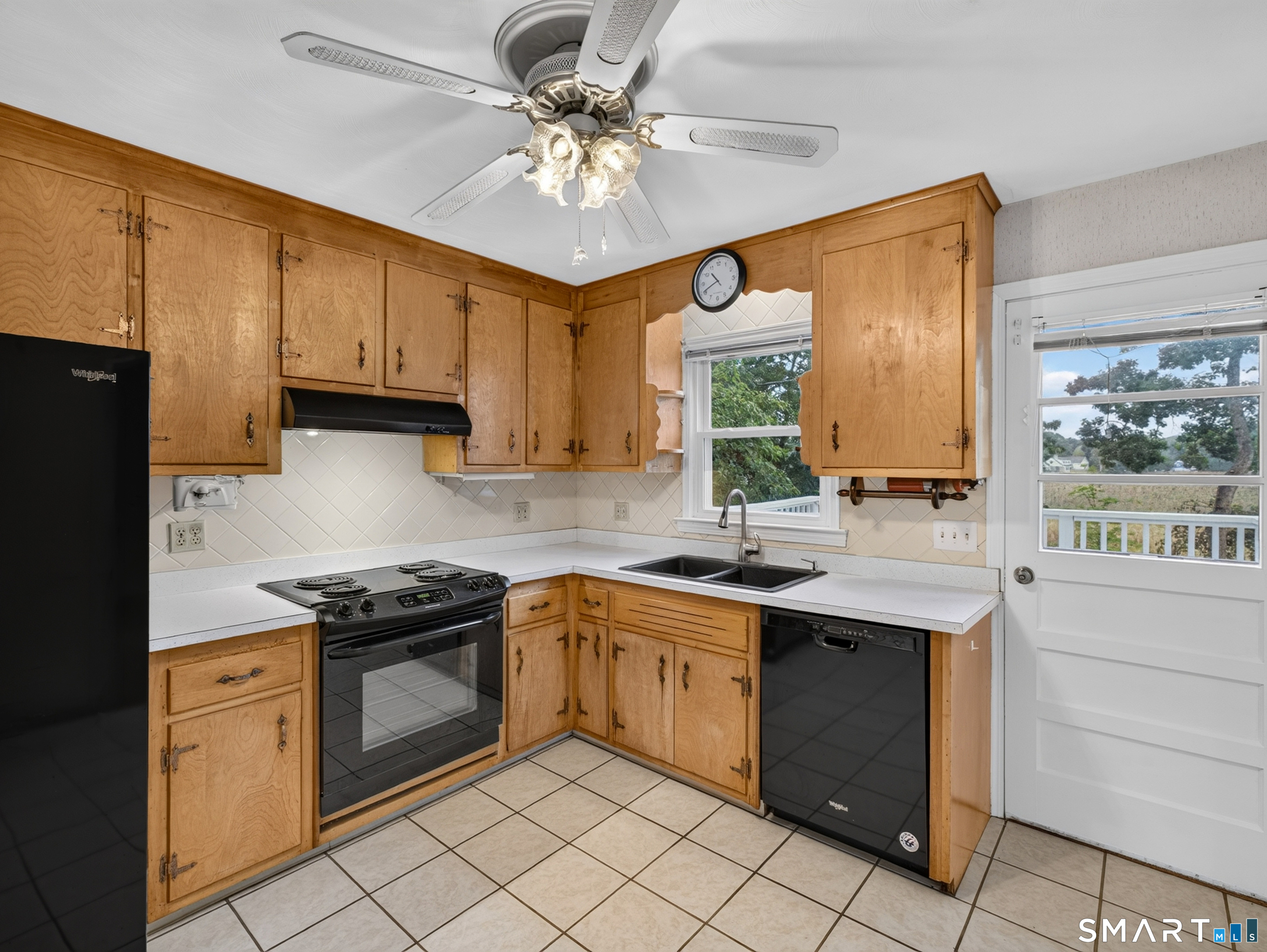 71 Knollwood Drive Property Photo 10
