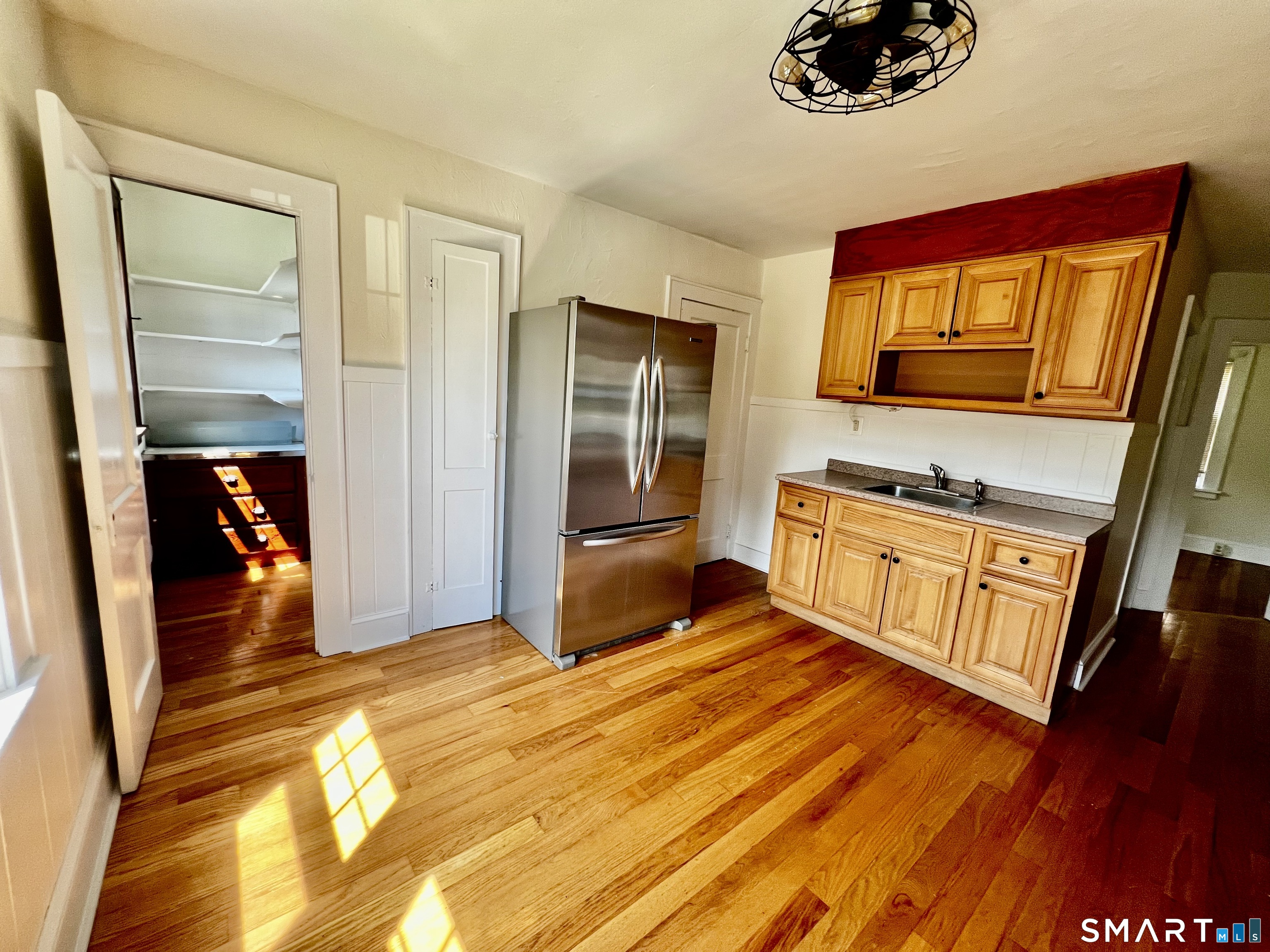 243 Henry Avenue Property Photo 4