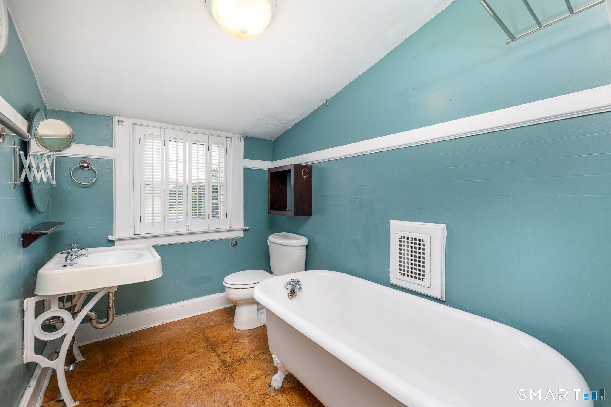 175 Lincoln Street Property Photo 24