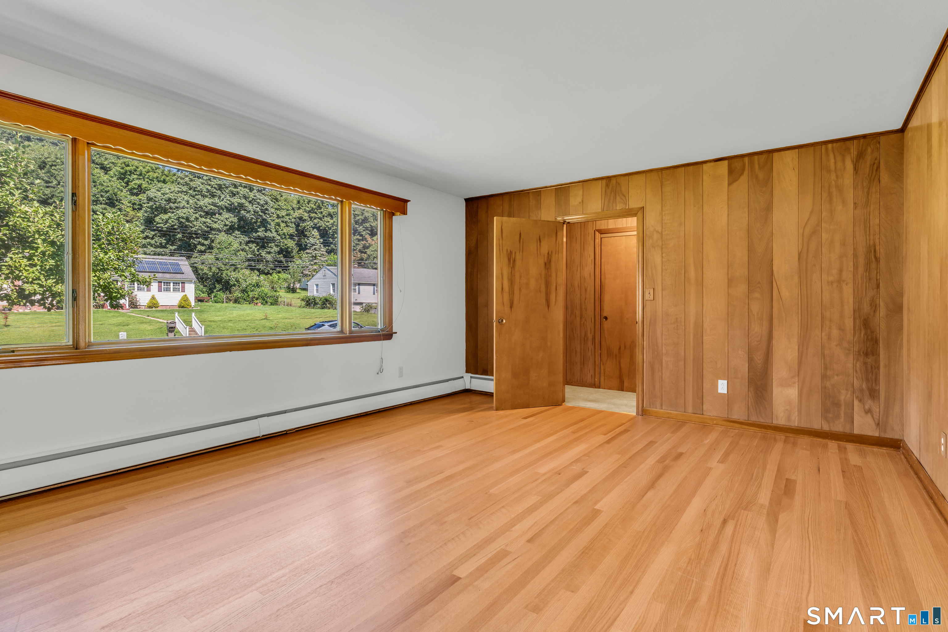 98 Upper State Street Property Photo 8