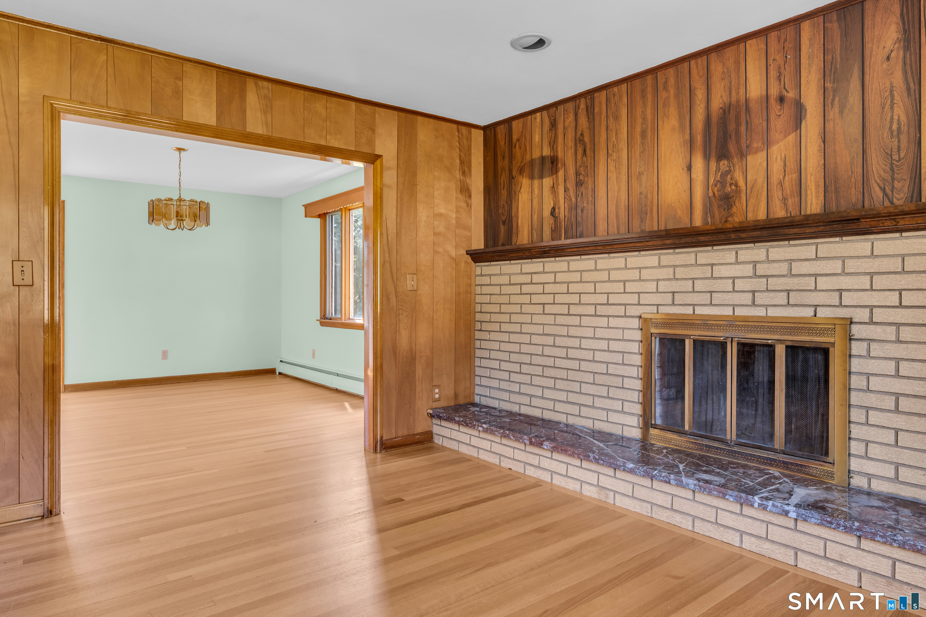 98 Upper State Street Property Photo 10