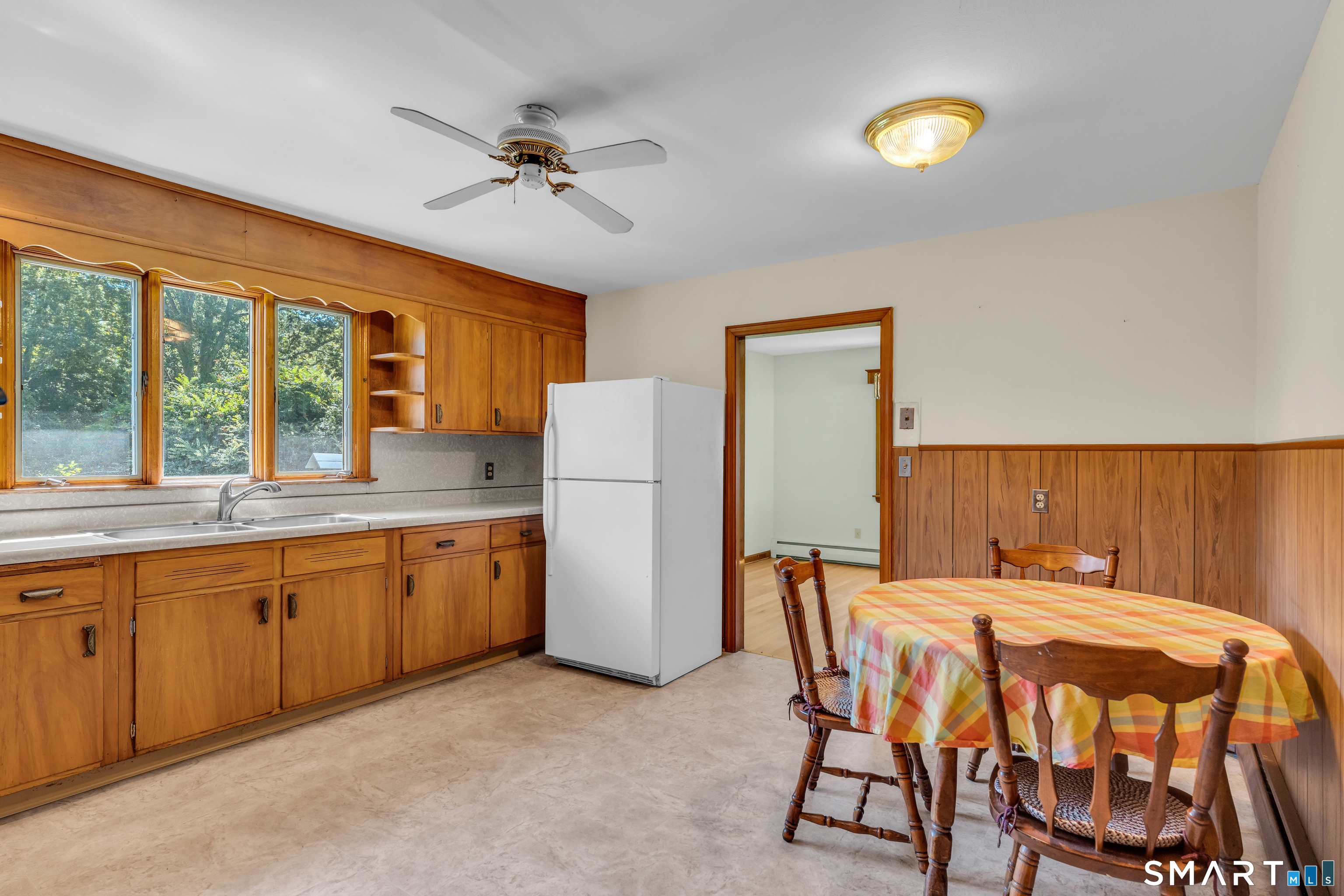 98 Upper State Street Property Photo 19
