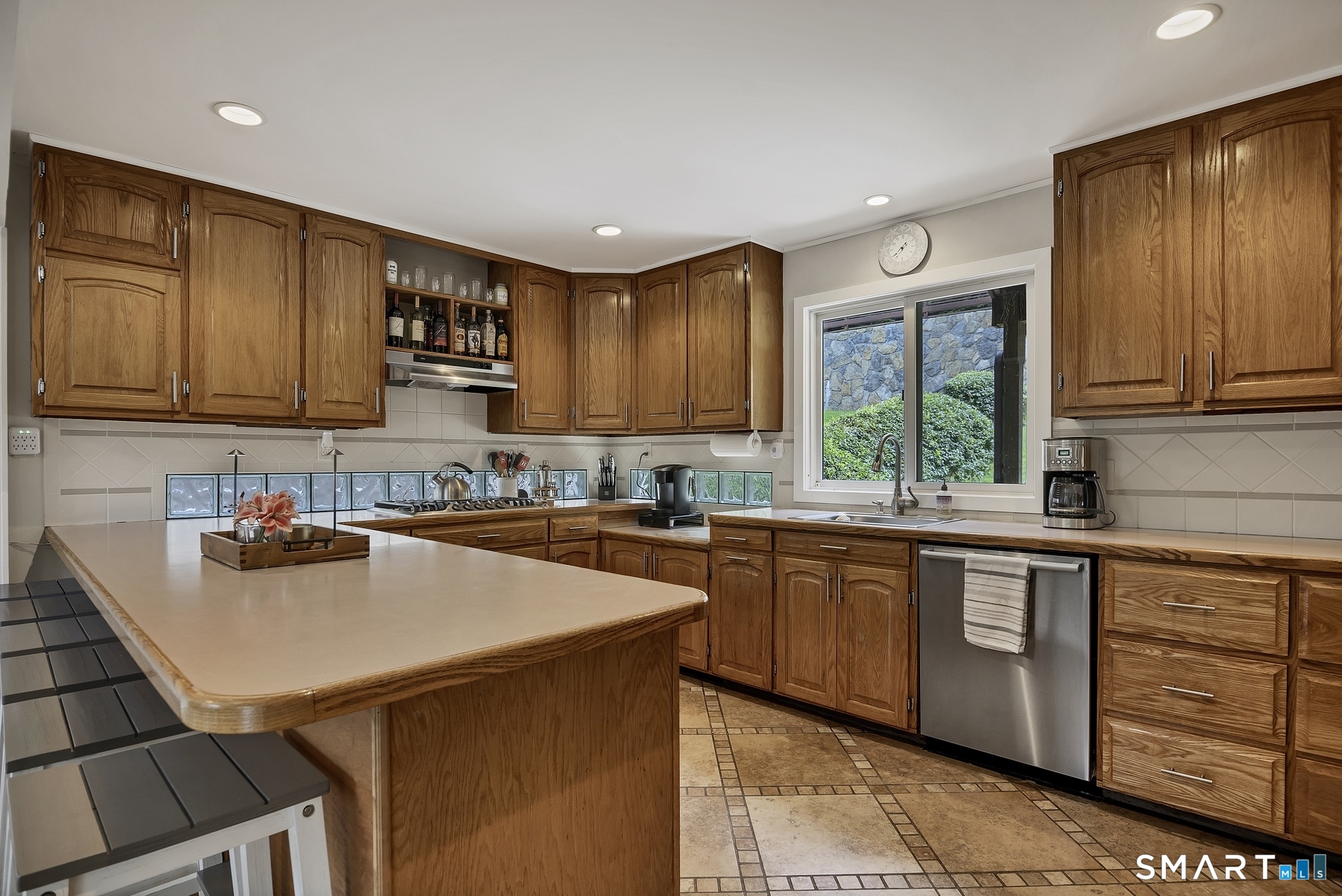 11 Candlewood Road Property Photo 6