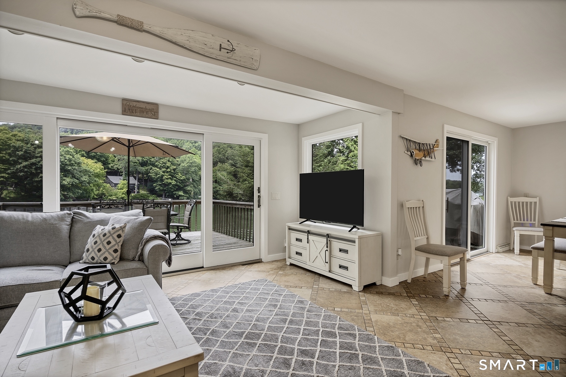 11 Candlewood Road Property Photo 10