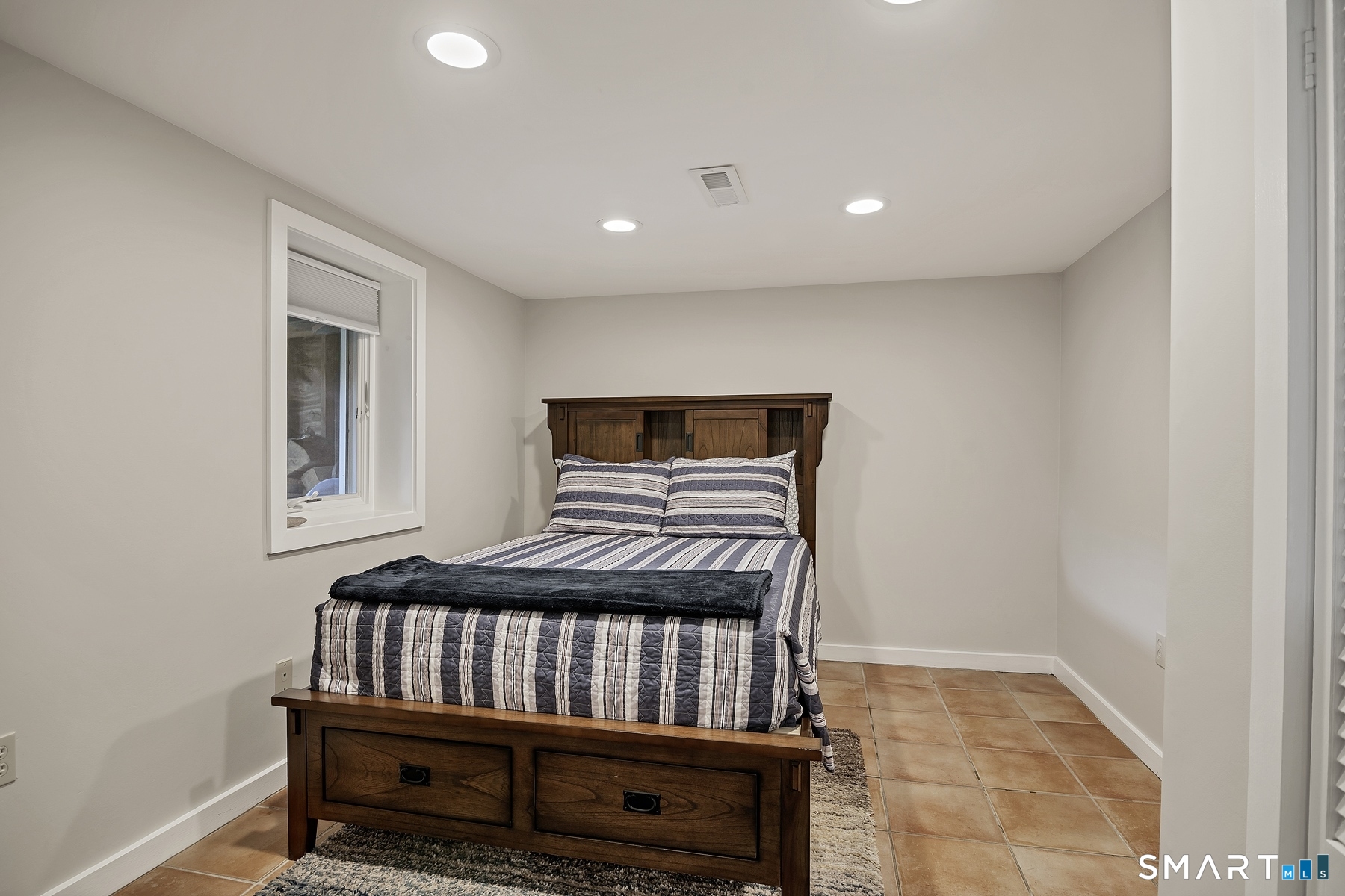 11 Candlewood Road Property Photo 20