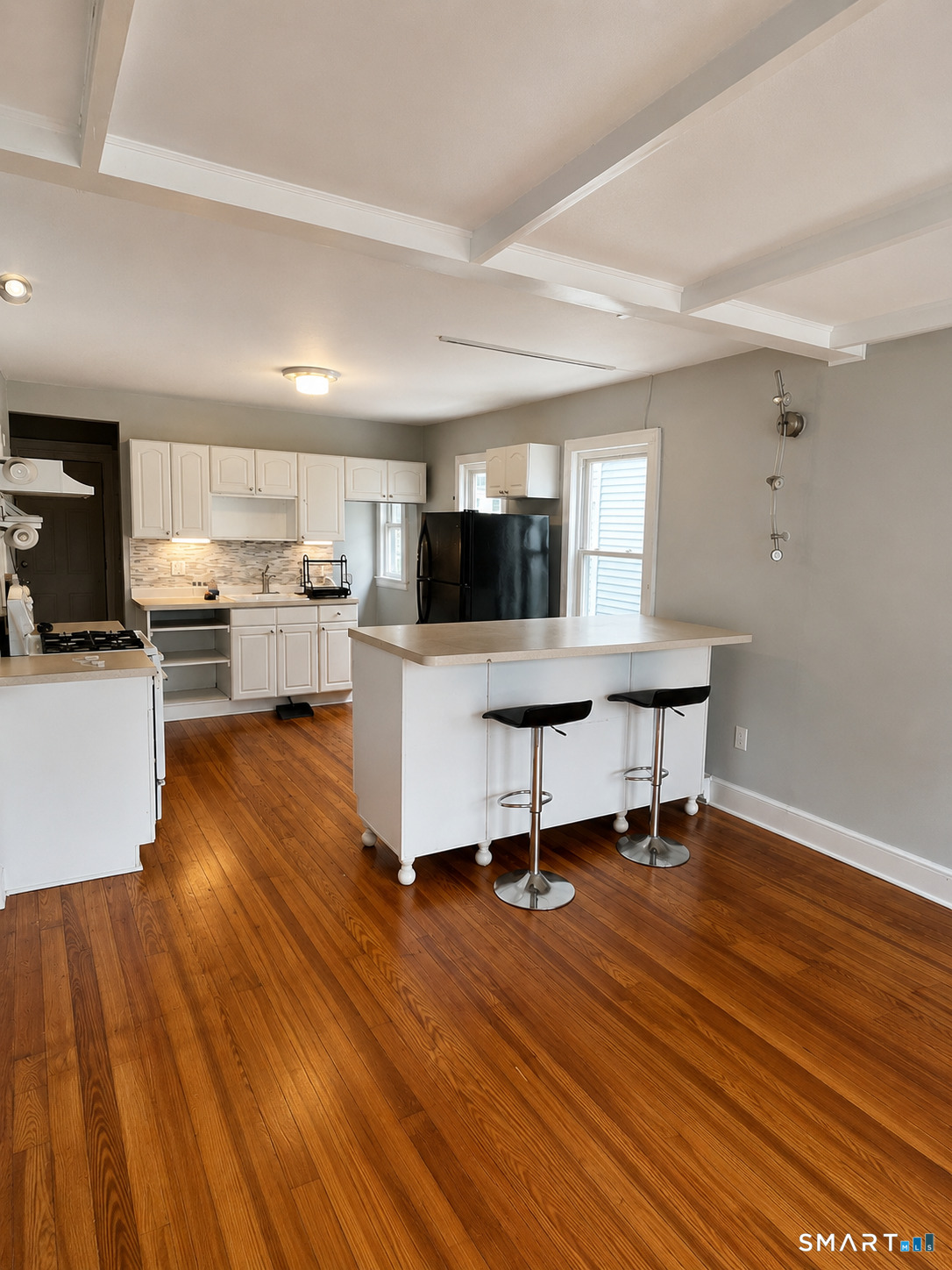 53-55 Davis Avenue Property Photo 3