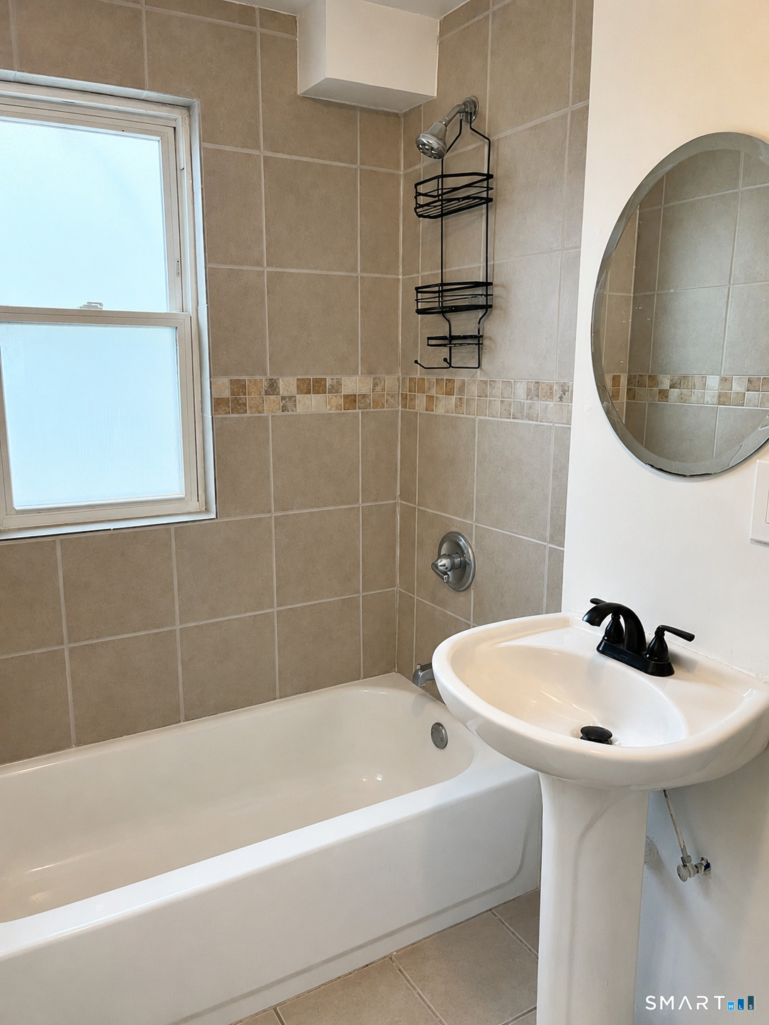 53-55 Davis Avenue Property Photo 8