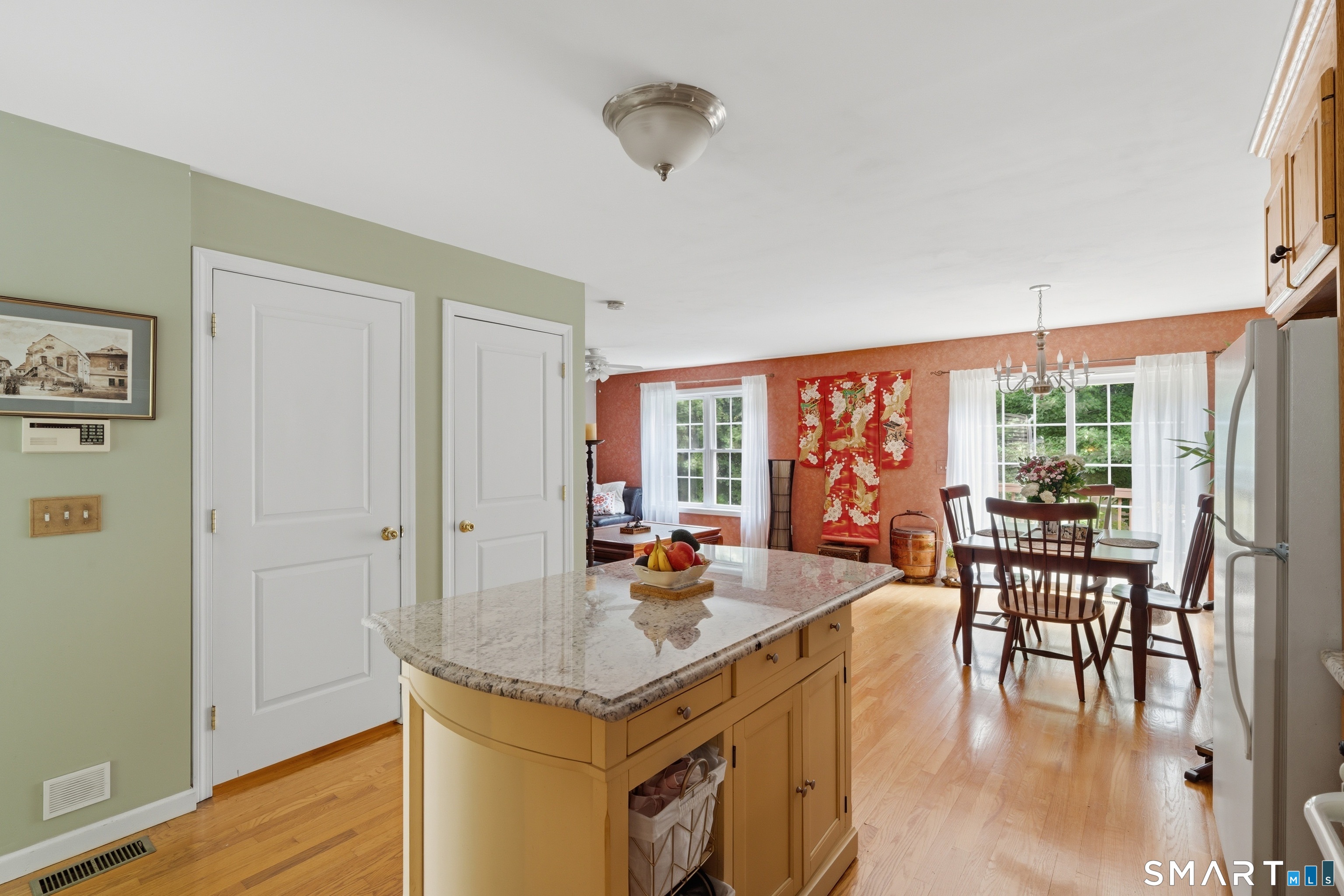 51 Academy B Lane Property Photo 8