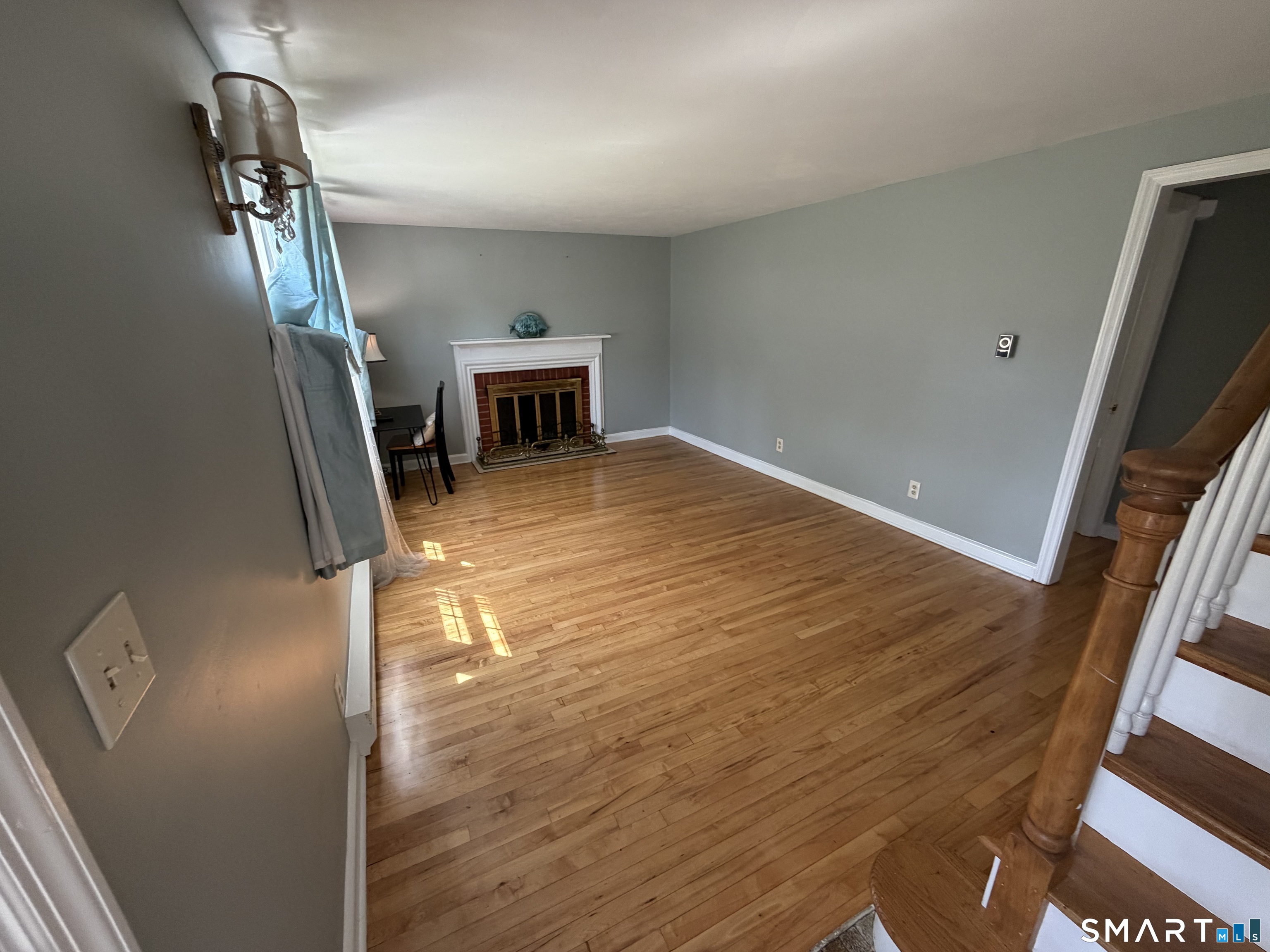 905 Plymouth Street Property Photo 8