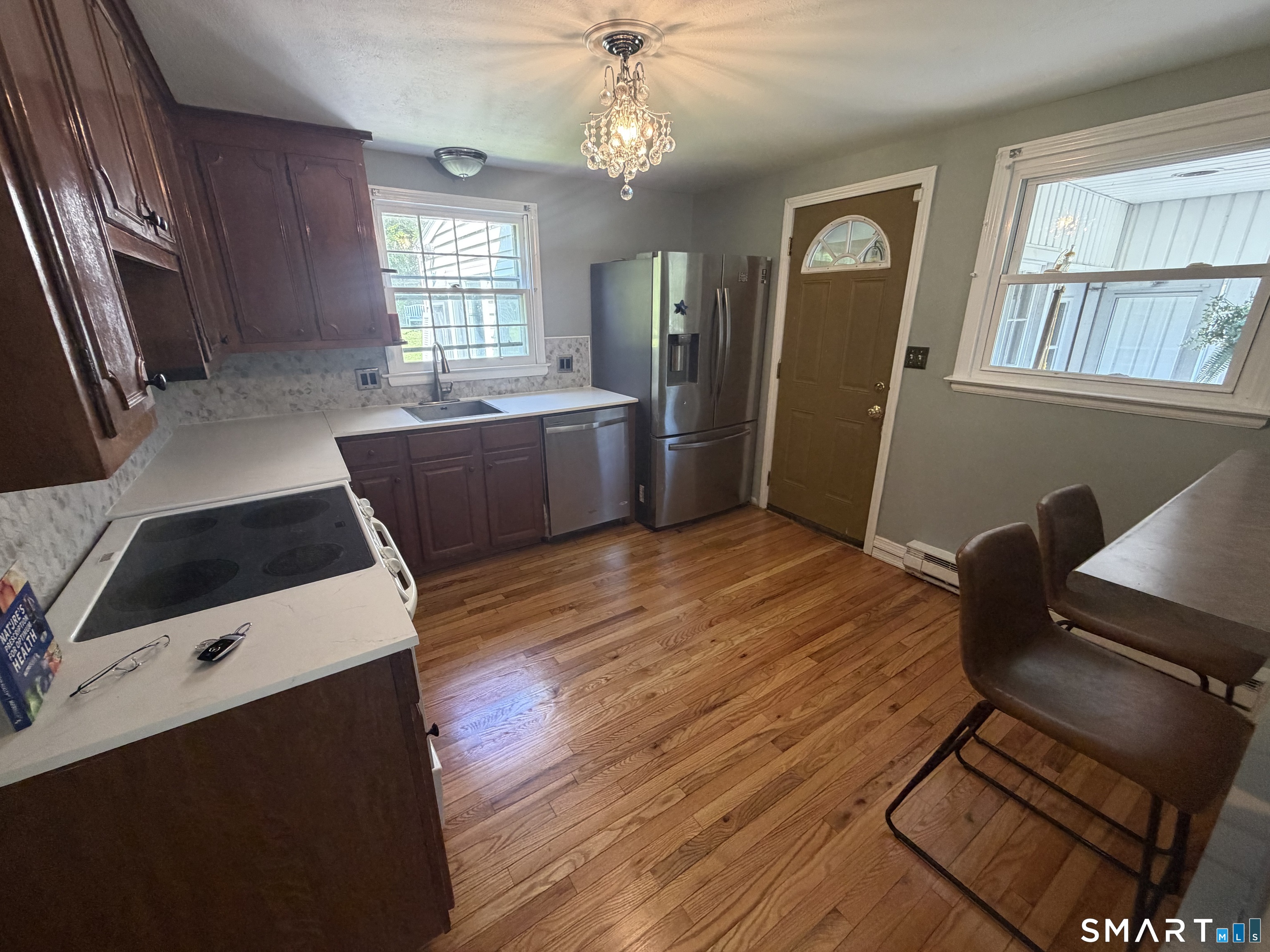 905 Plymouth Street Property Photo 10