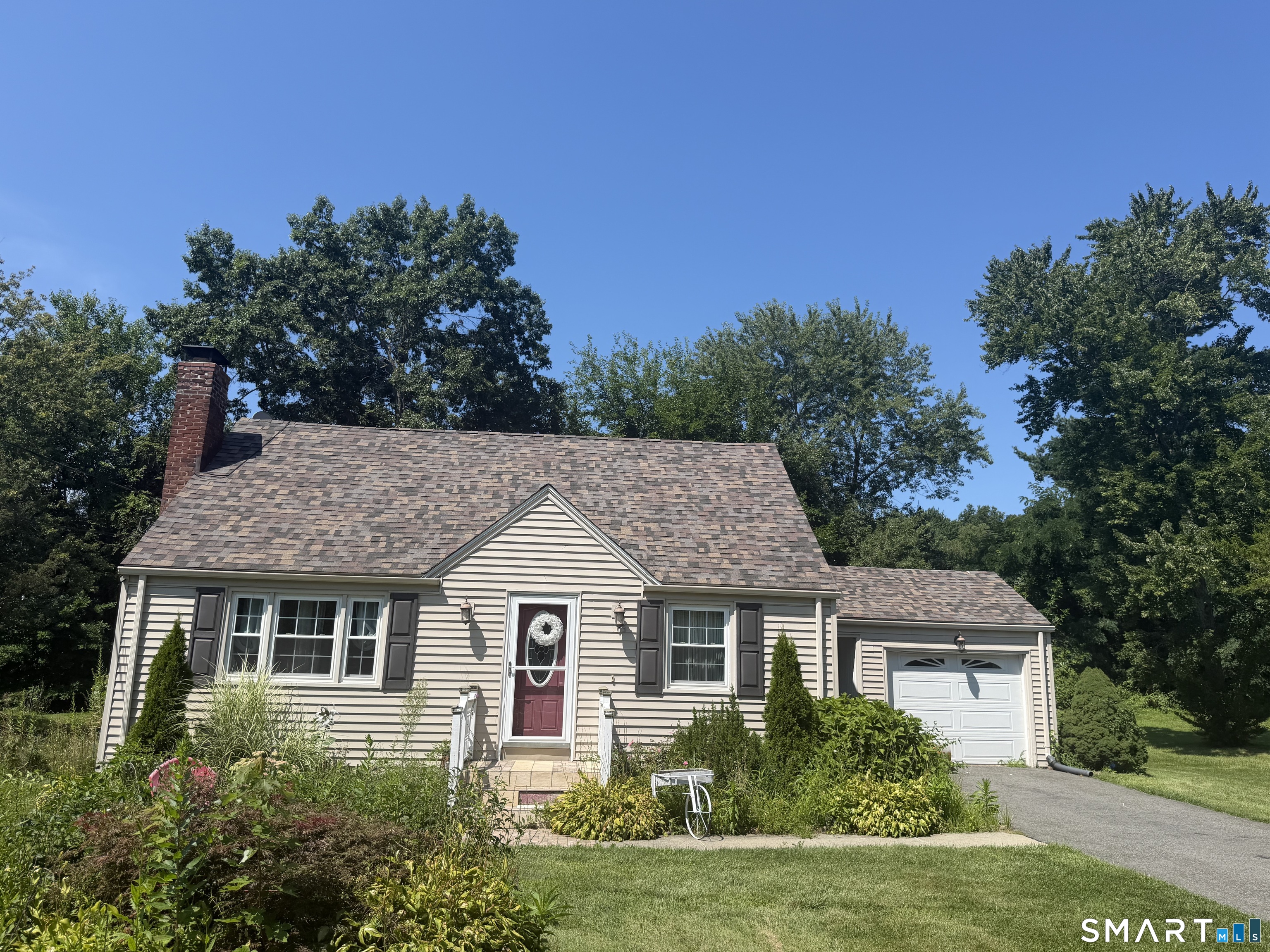 905 Plymouth Street Property Photo 14