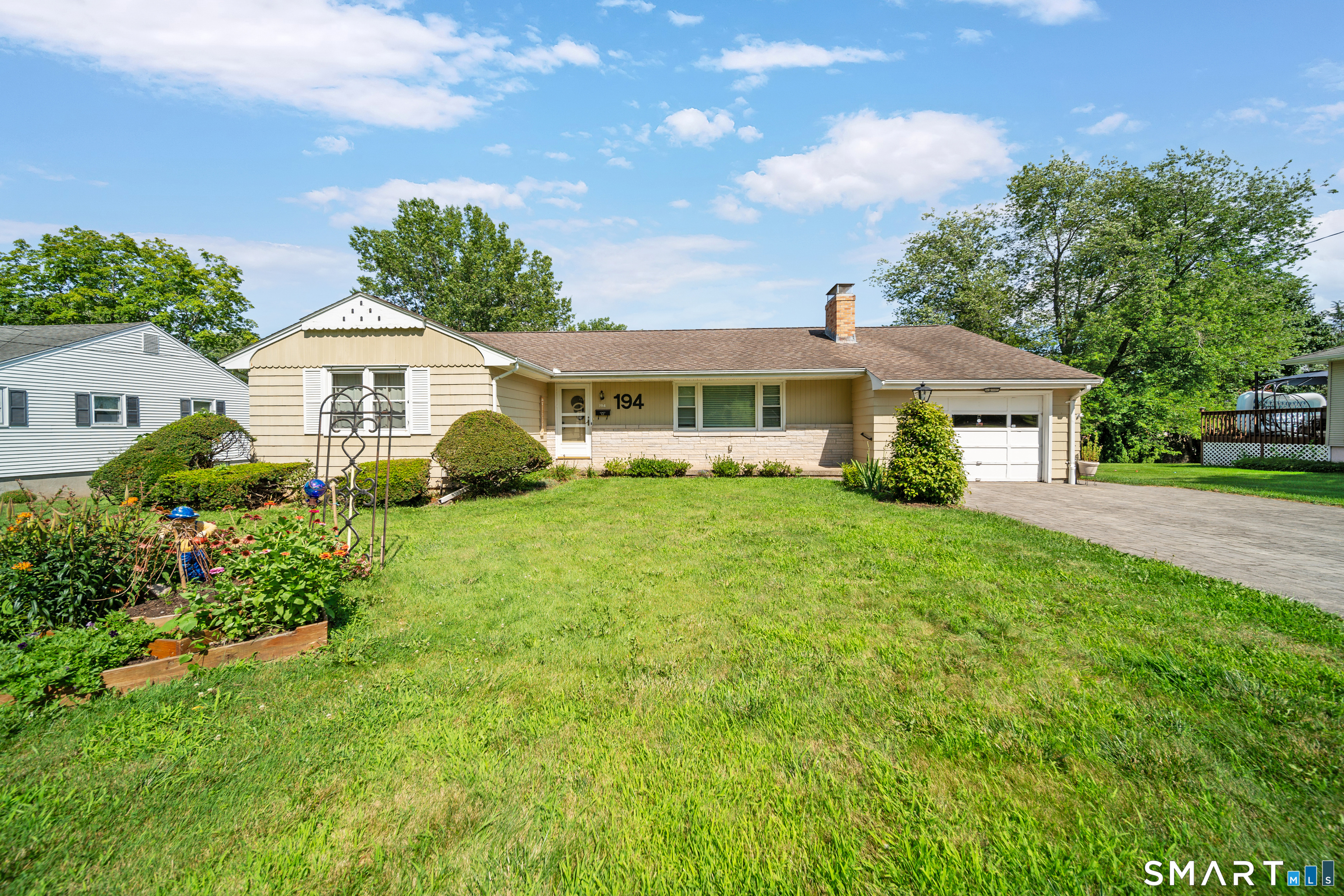 194 Cedar Street Property Photo 1