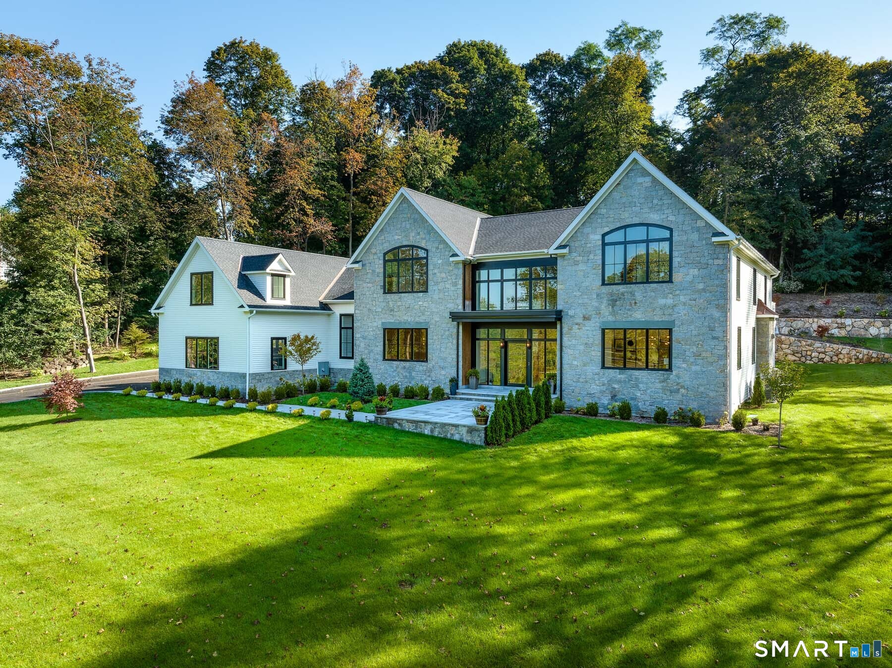 460 Middlesex Road Property Photo 1