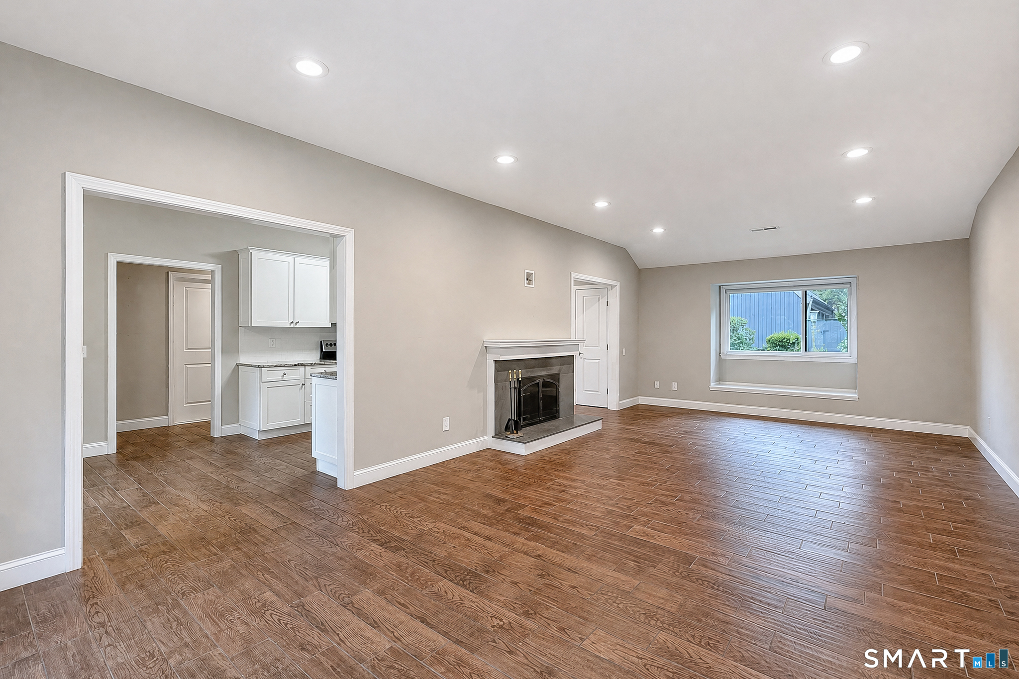 440 Heritage B Village Property Photo 3