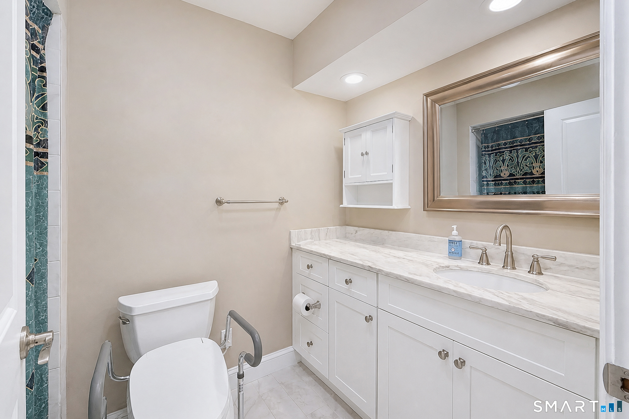 440 Heritage B Village Property Photo 14