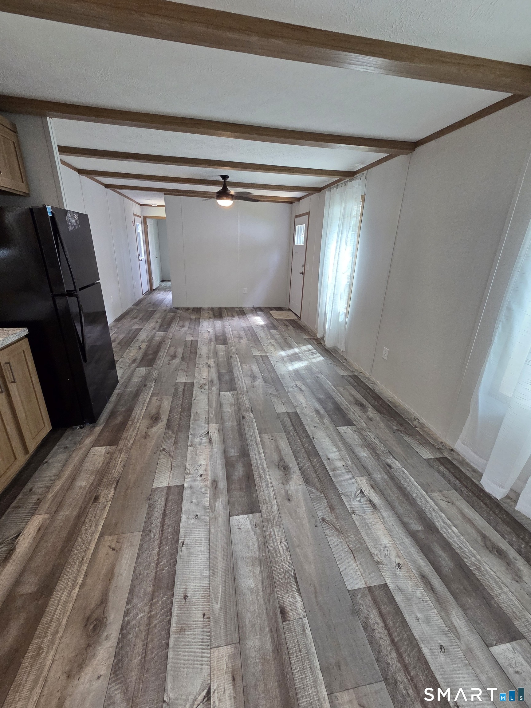 303 Mohegan Park 11 Road Property Photo 5