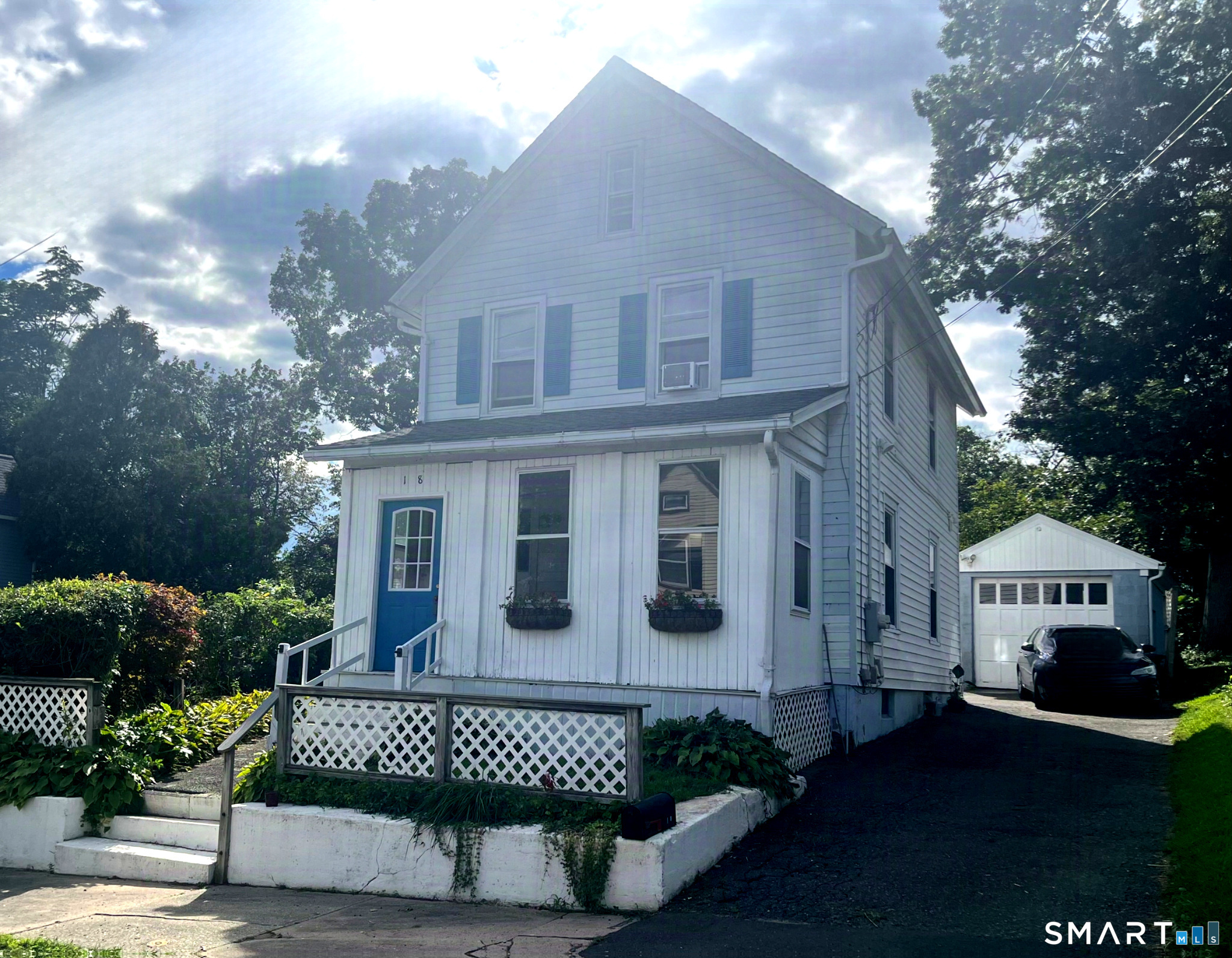 18 Summit Street Property Photo 1