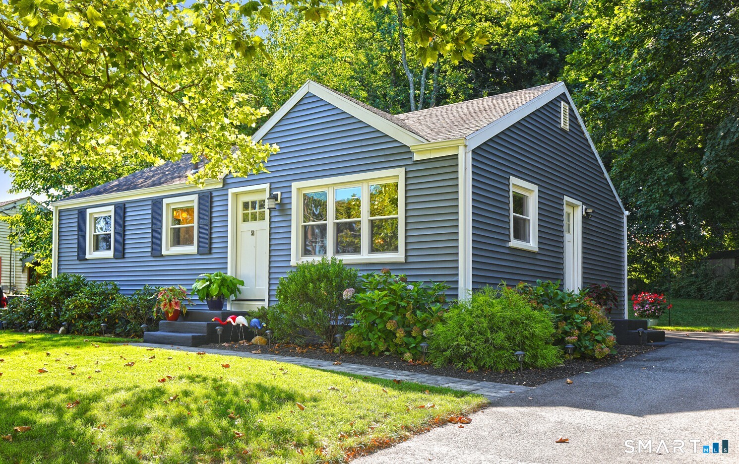 58 Round Hill Road Property Photo 1