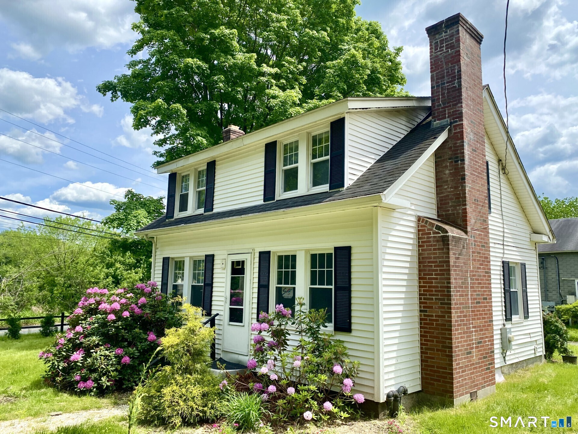 589 Old Hartford Road Property Photo 1