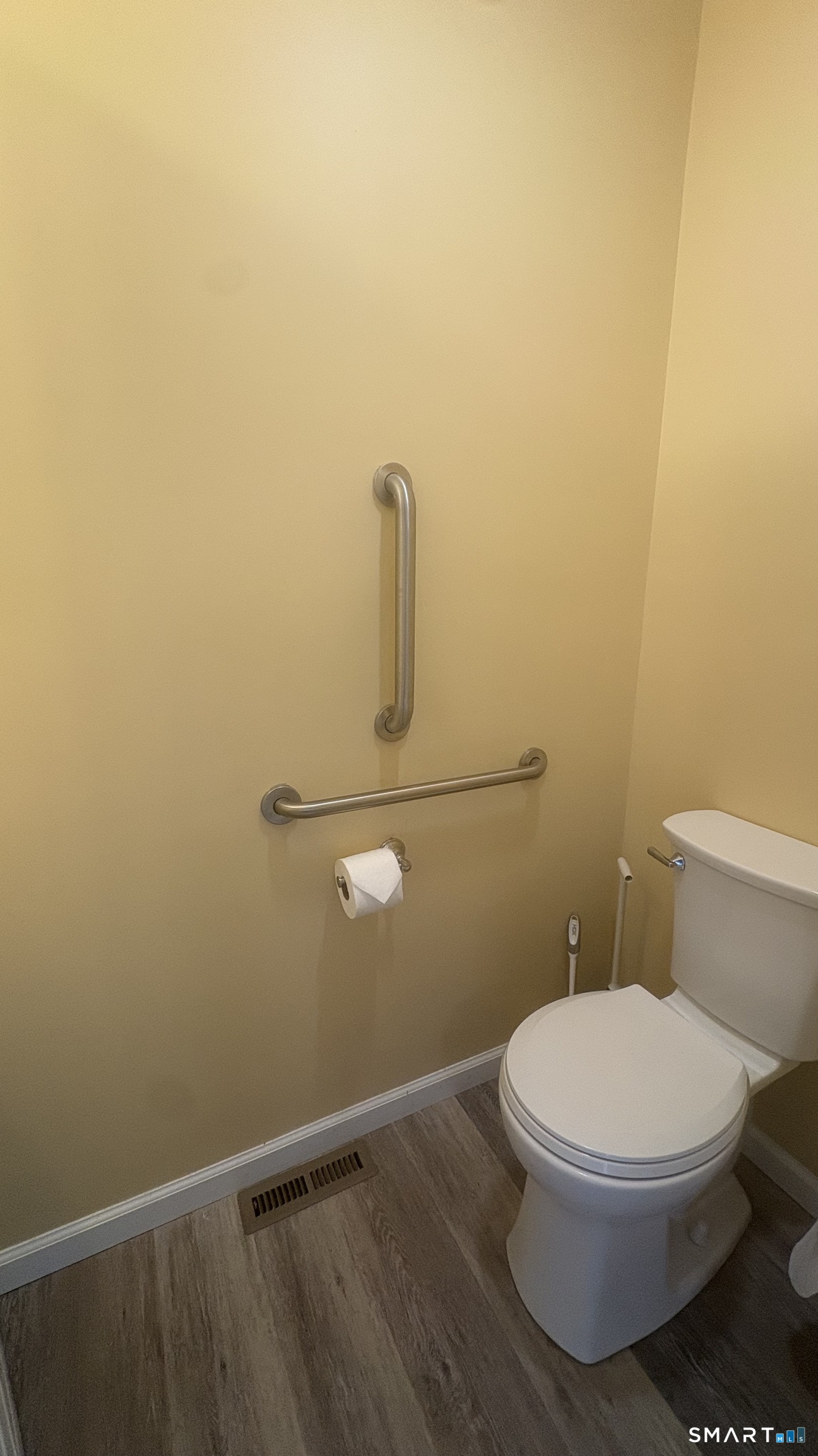 1165 Enfield 1 Street Property Photo 9