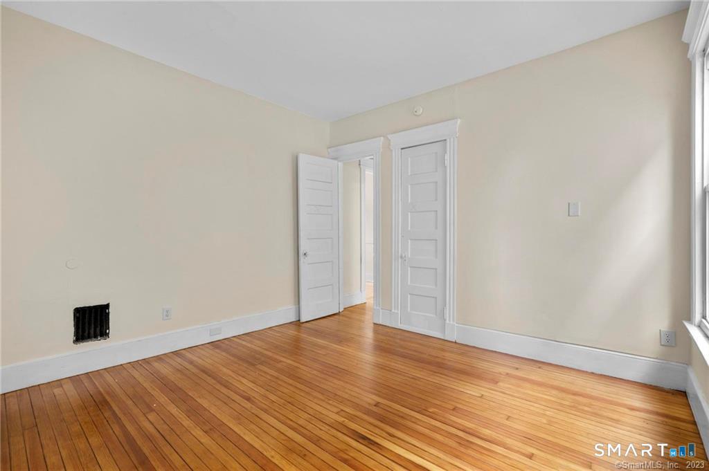 167 Norton 1st Flr Street Property Photo 13