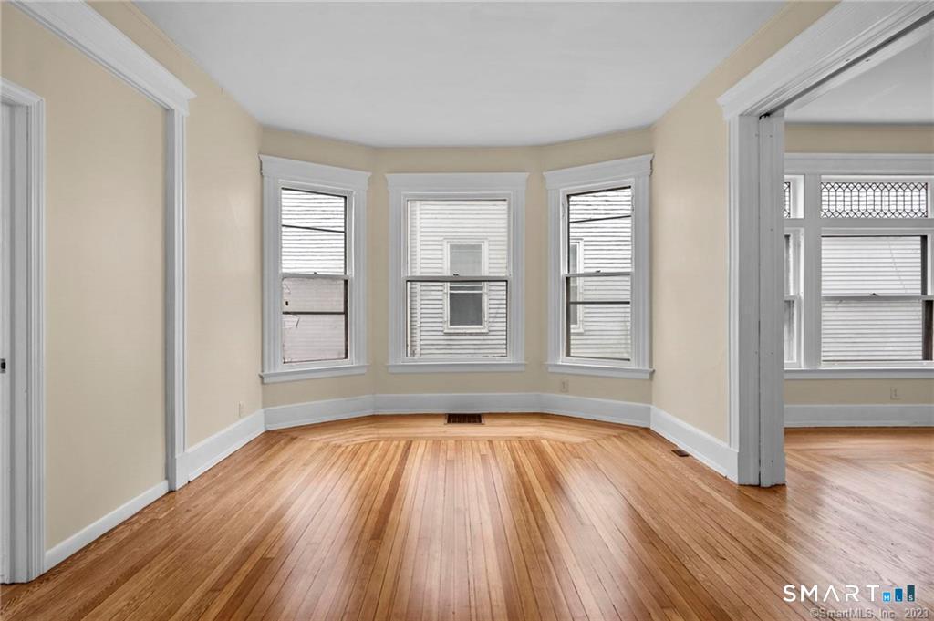 167 Norton 1st Flr Street Property Photo 14