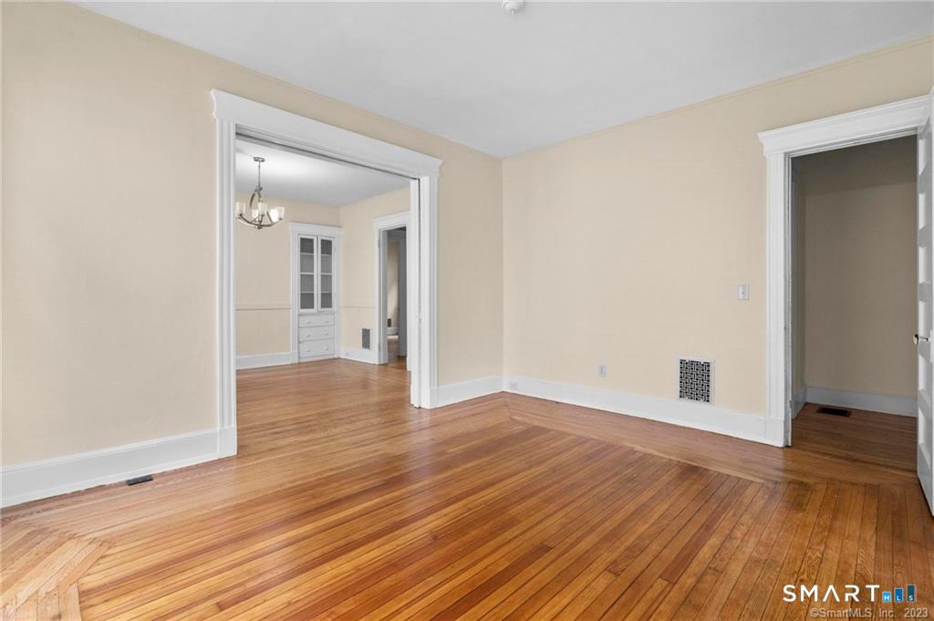 167 Norton 1st Flr Street Property Photo 16