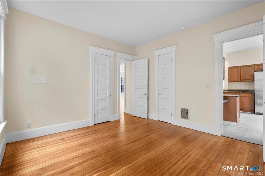 167 Norton 1st Flr Street Property Photo 27