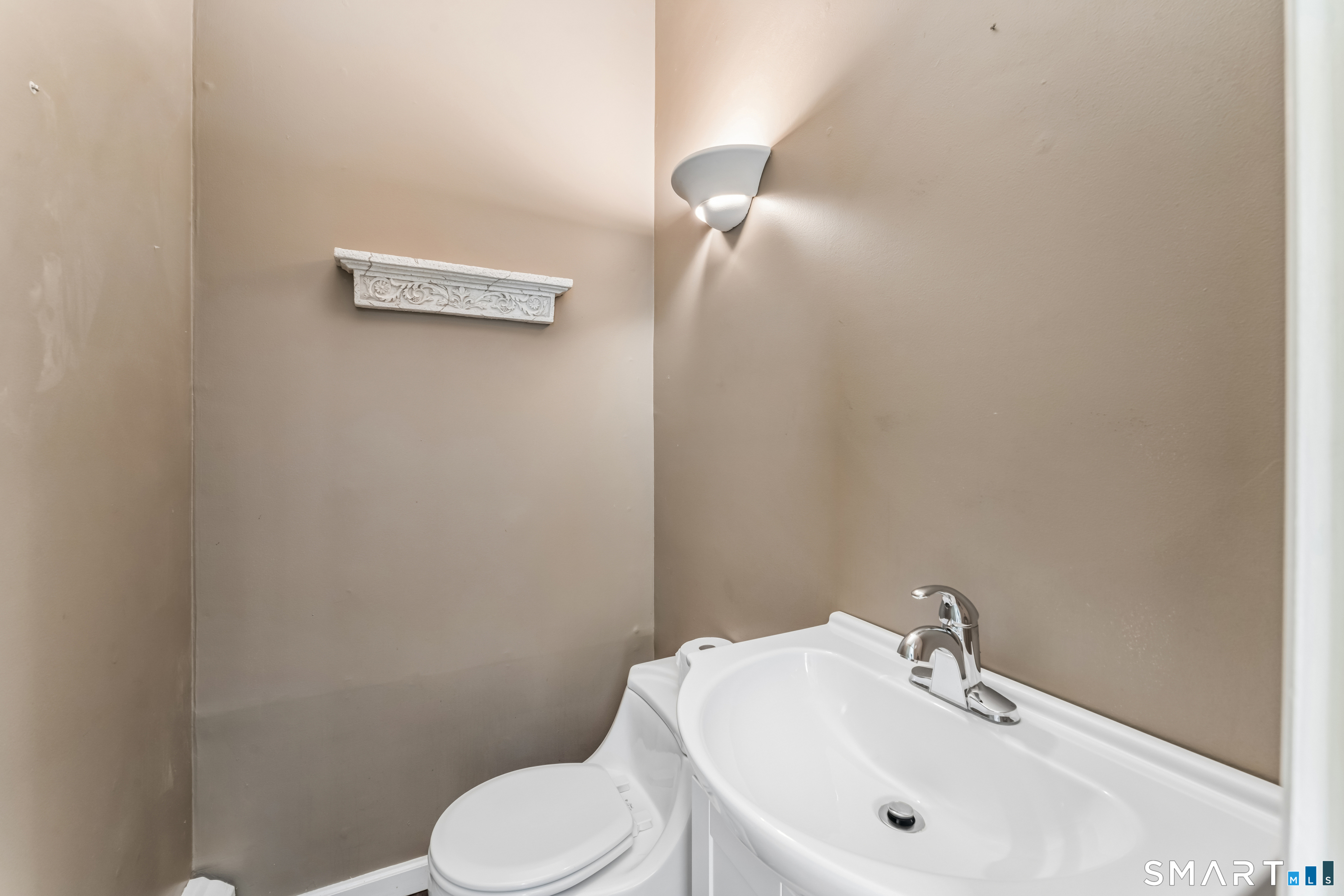 41 Federal Road Property Photo 14