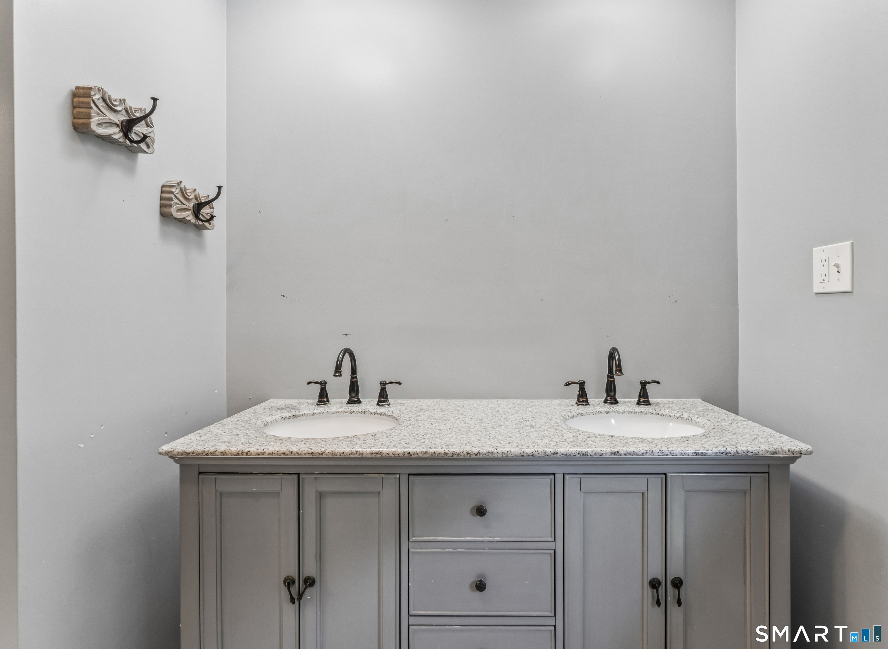 41 Federal Road Property Photo 16
