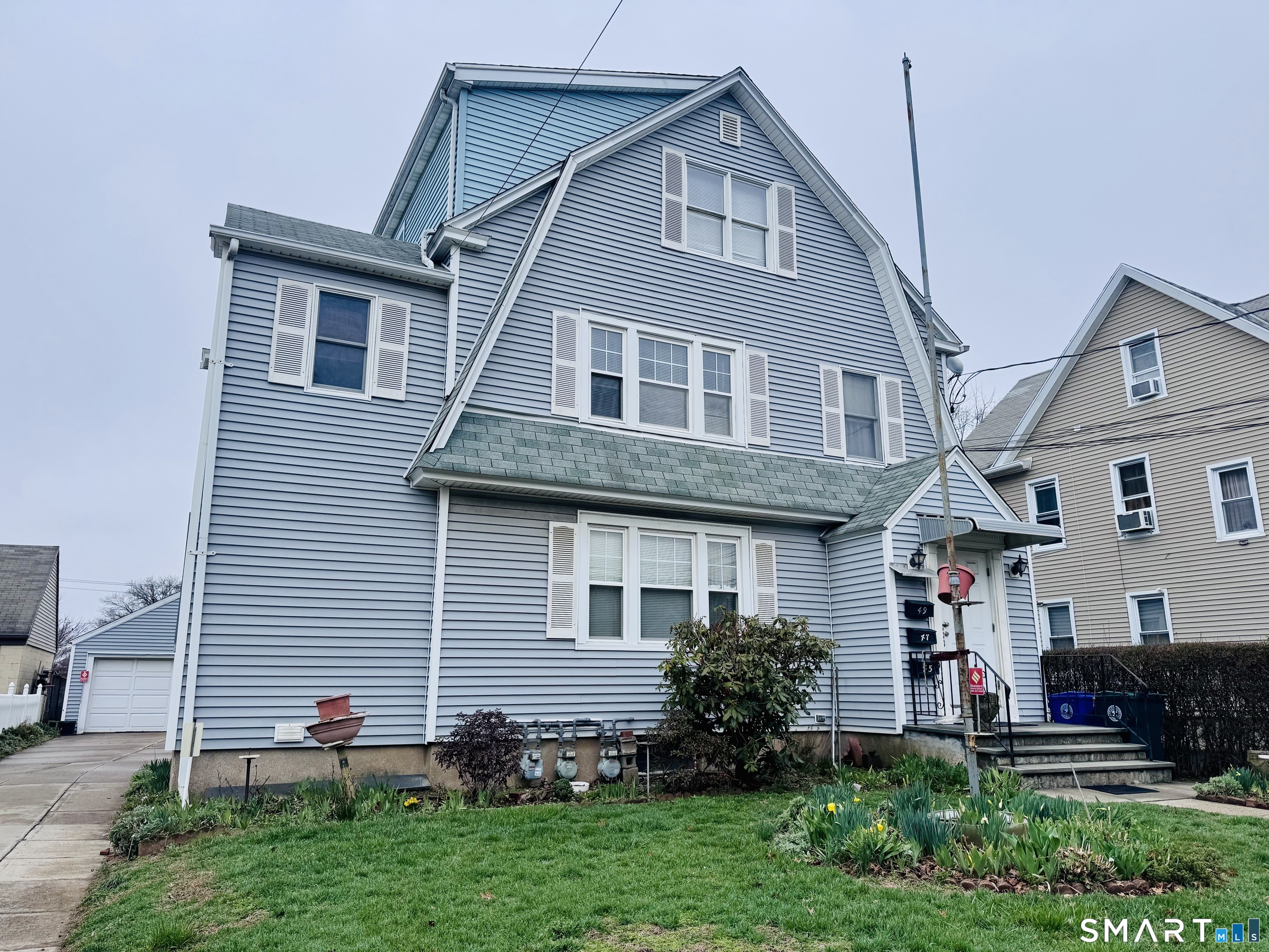 47 Clover Street Property Photo 2