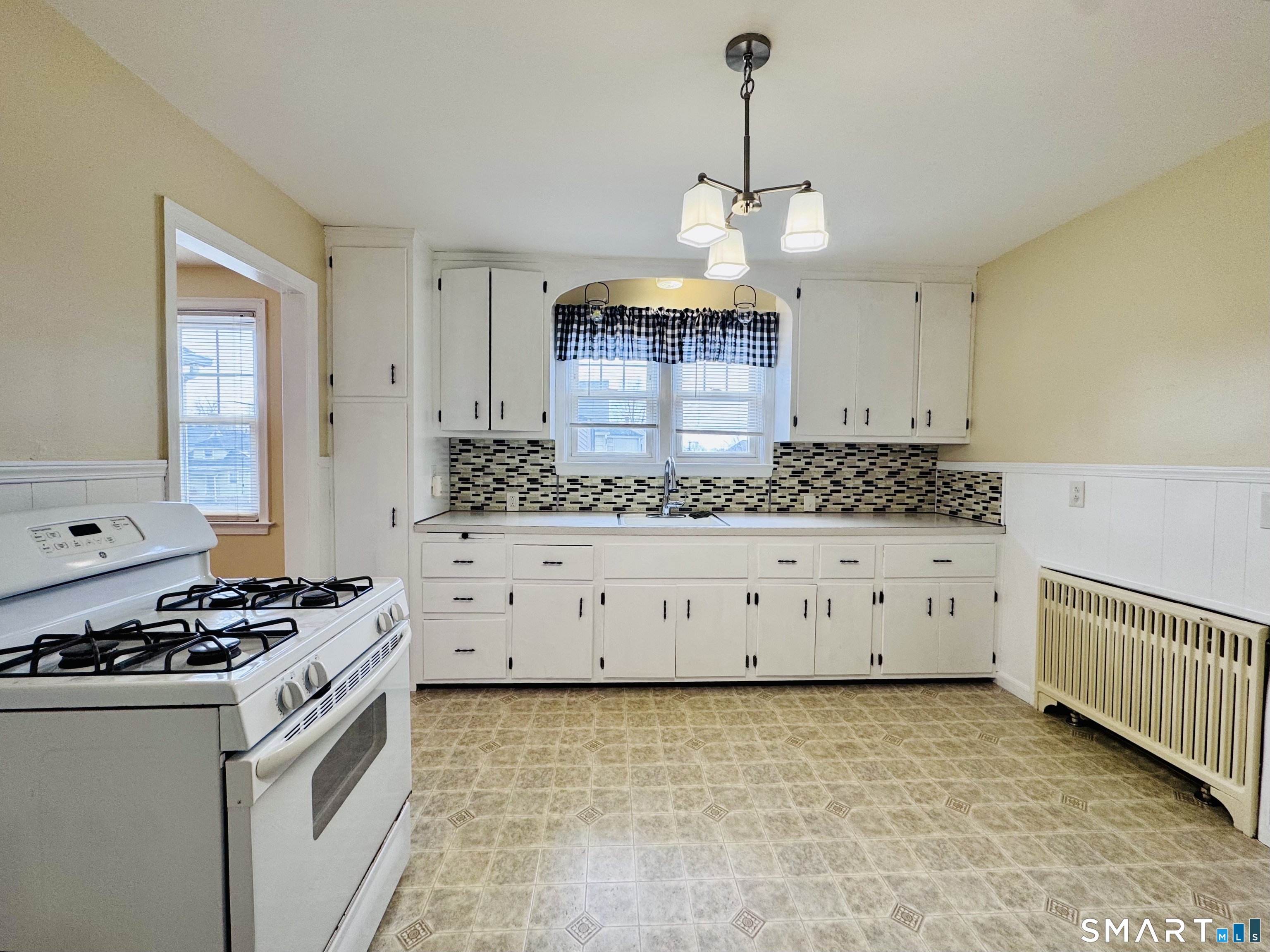 47 Clover Street Property Photo 3