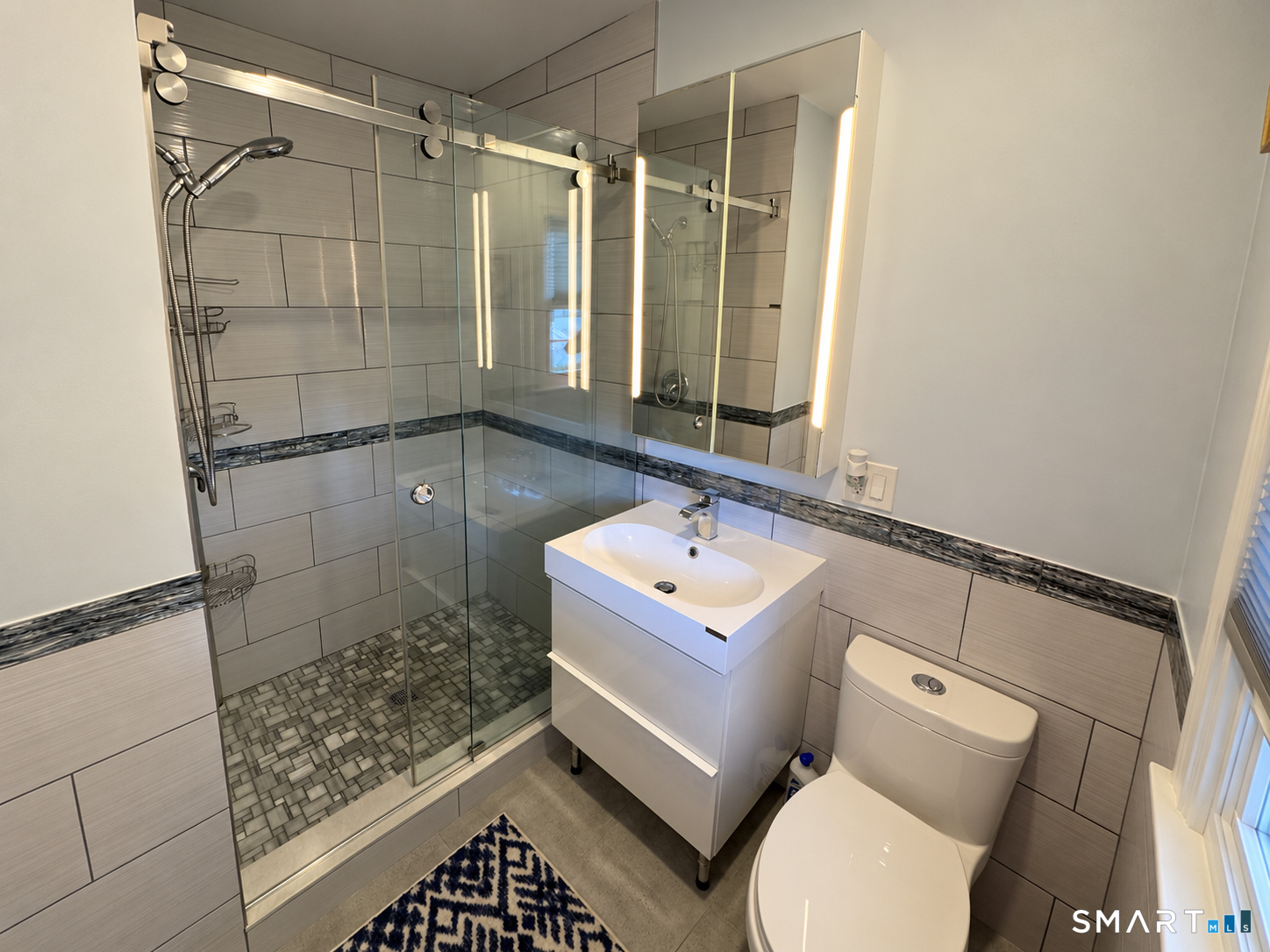 240 Wardwell 19 Street Property Photo 6