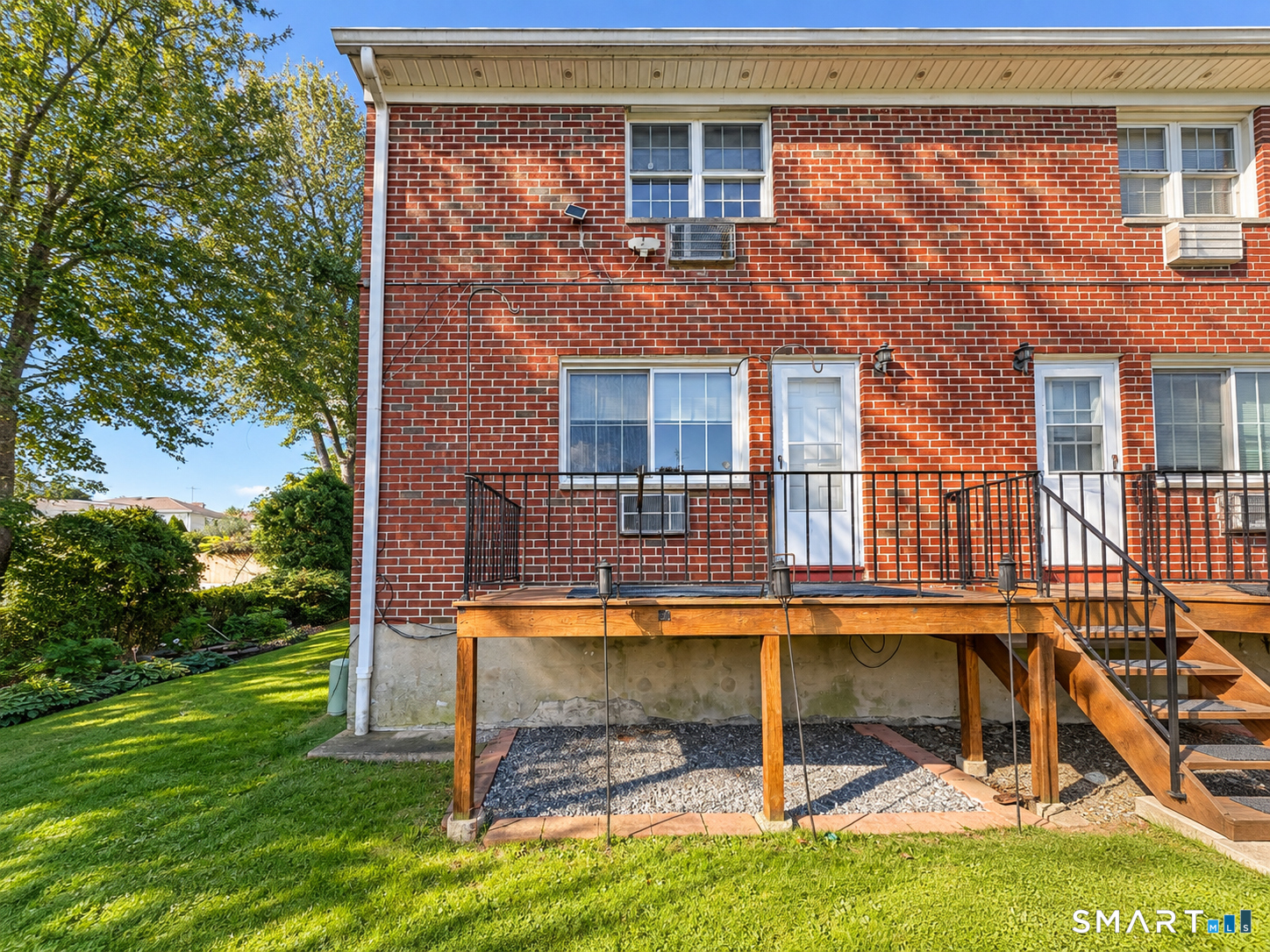 240 Wardwell 19 Street Property Photo 20