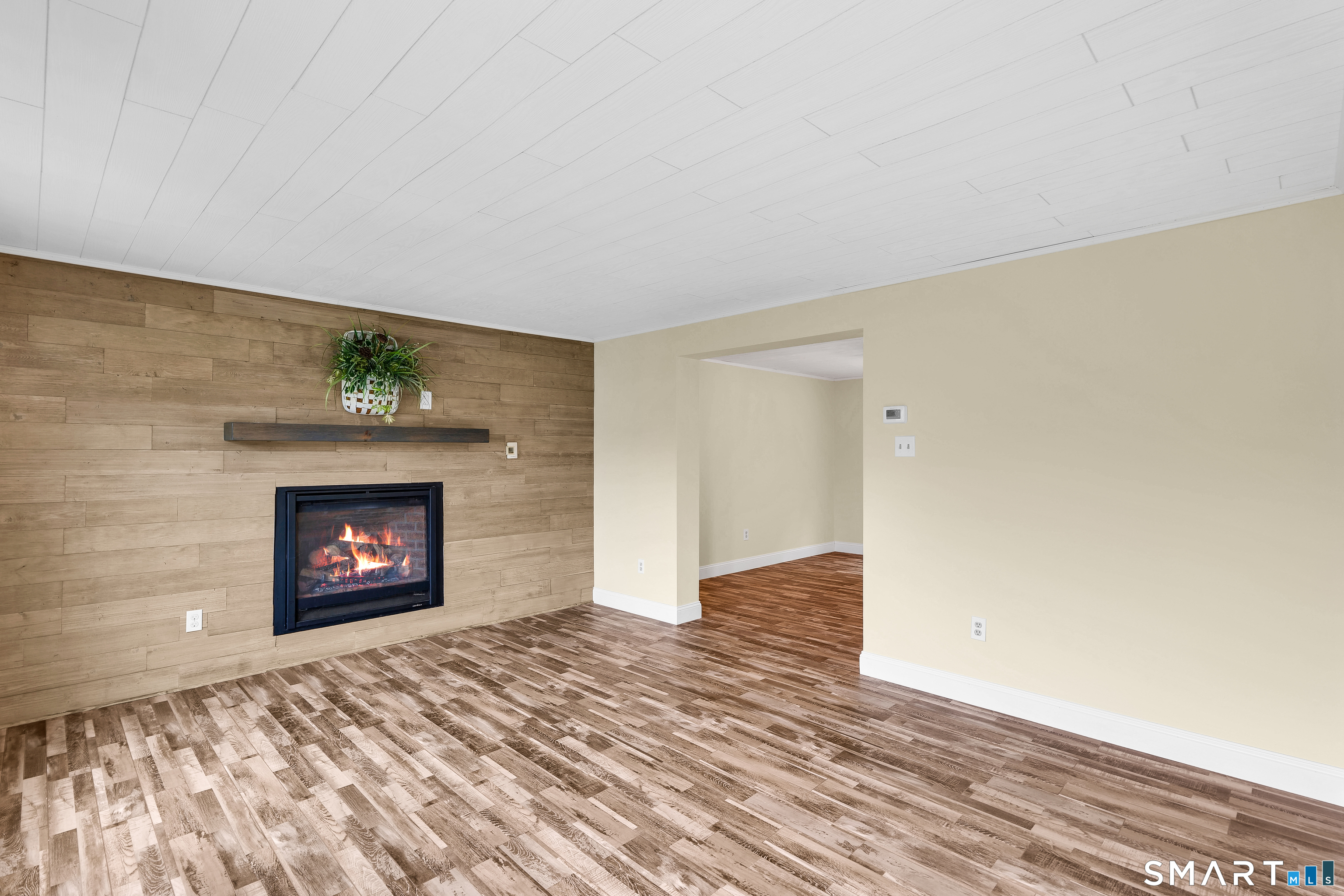 9 Candlewood Lane Property Photo 12