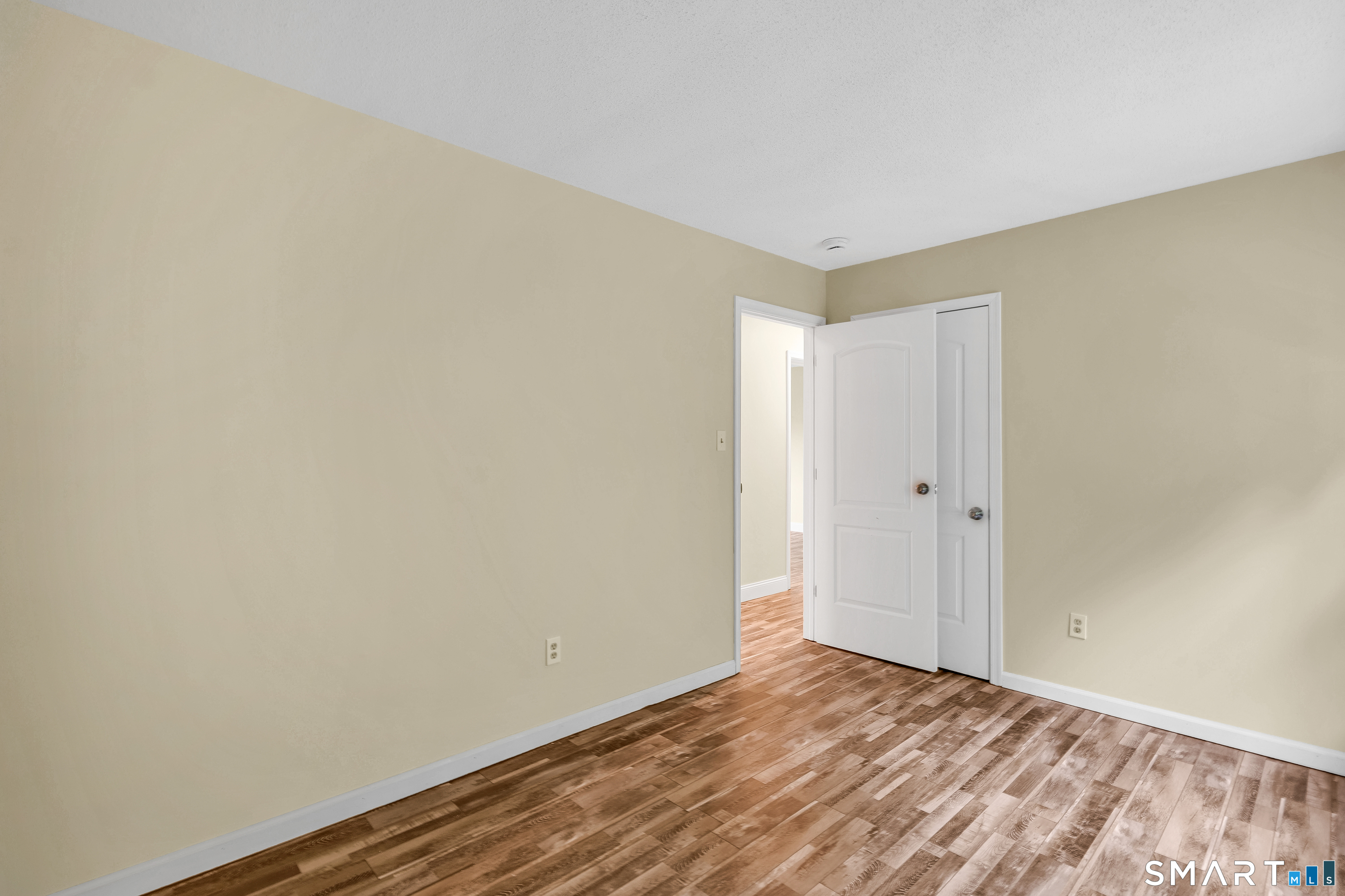 9 Candlewood Lane Property Photo 24