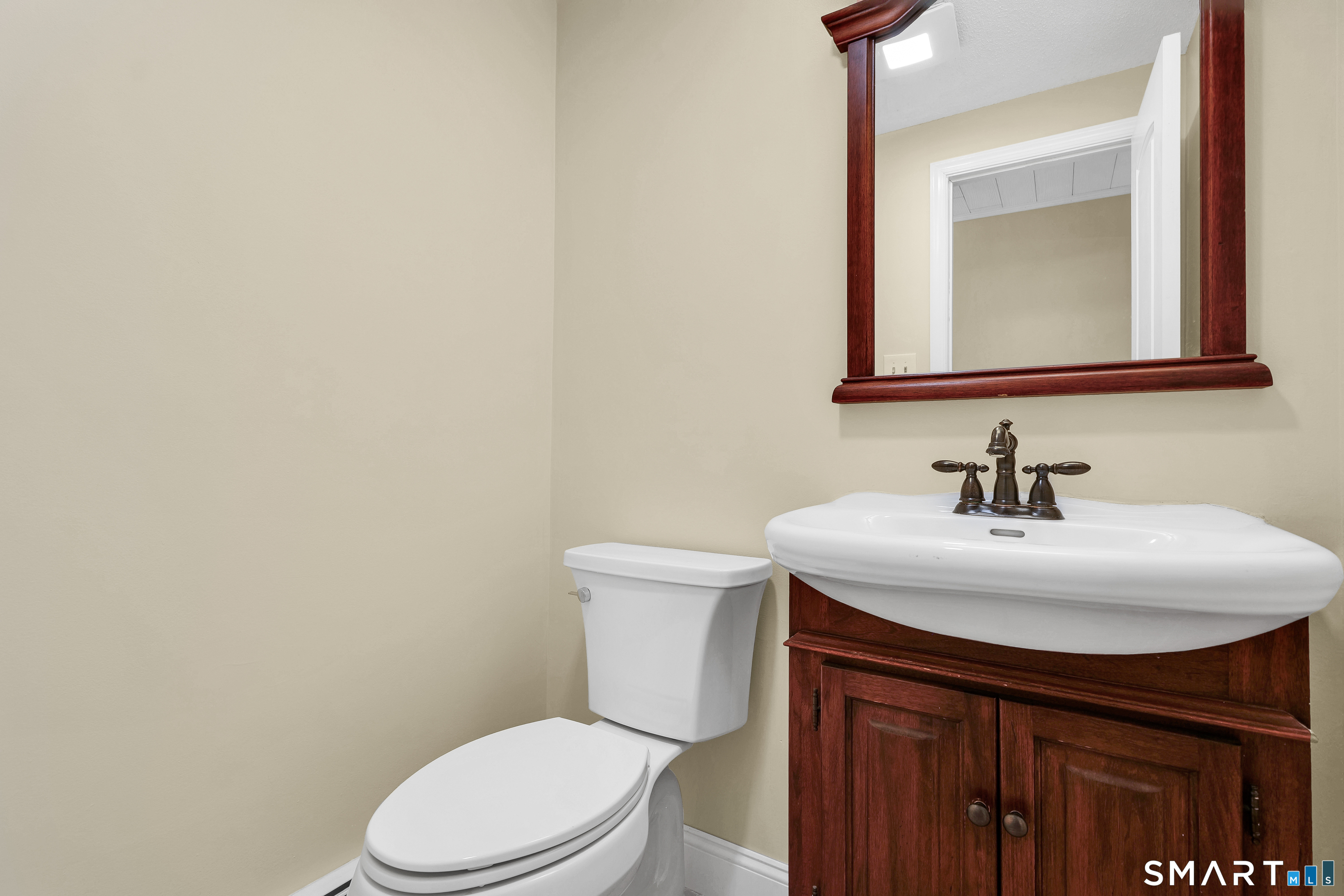9 Candlewood Lane Property Photo 25