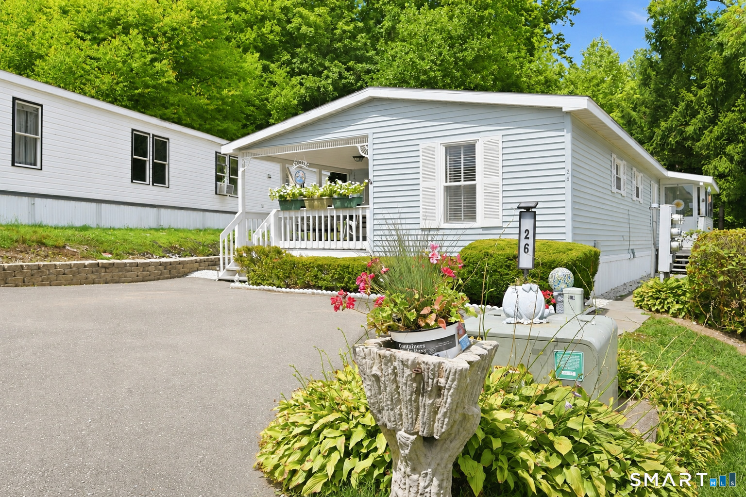 26 Woodland Park Property Photo 1