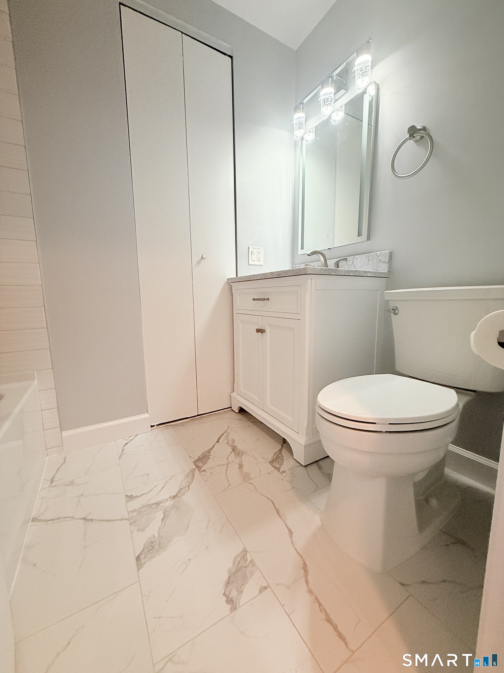 1611 Washington 302 Boulevard Property Photo 9