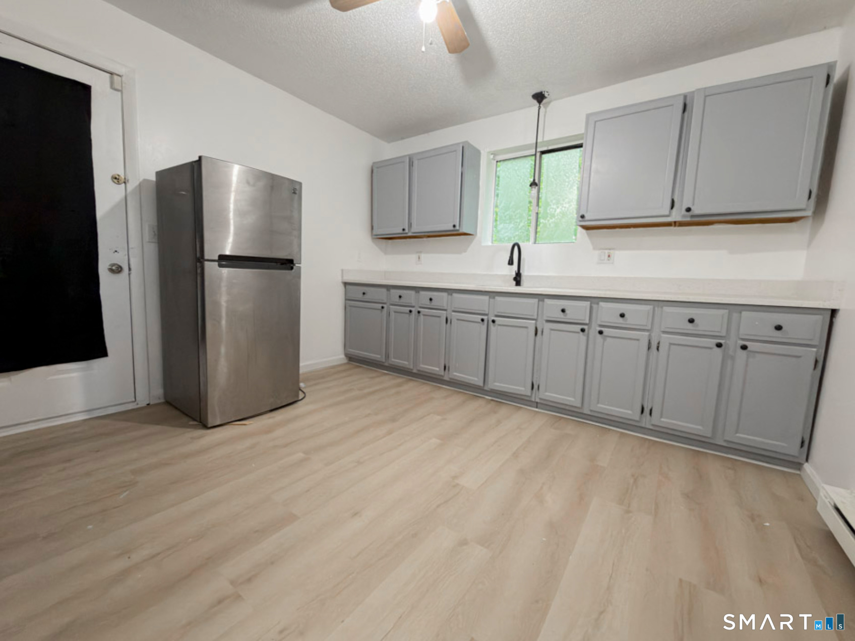 28 Santoro Street Property Photo 2