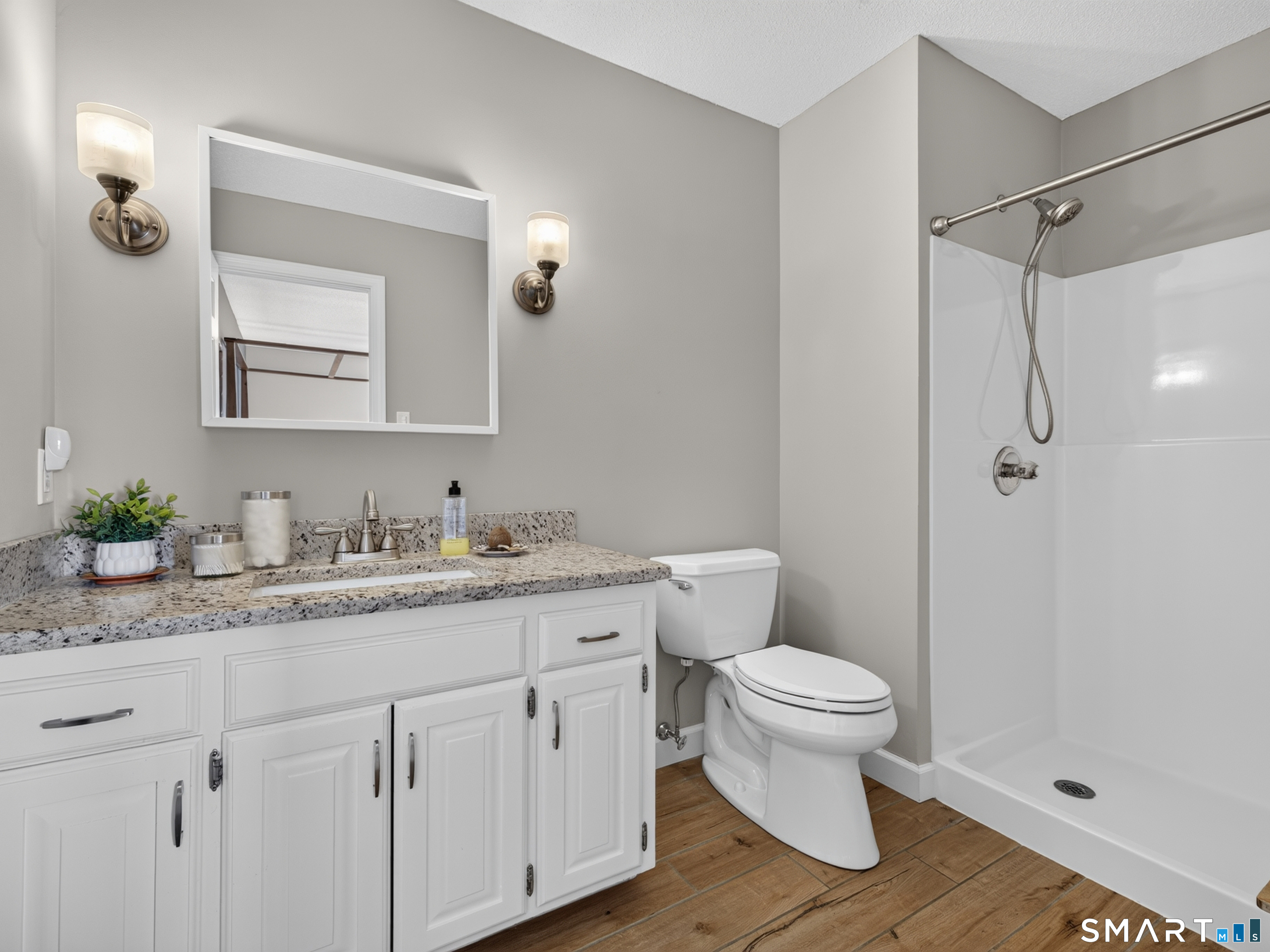 100 Dudley F30 Avenue Property Photo 24
