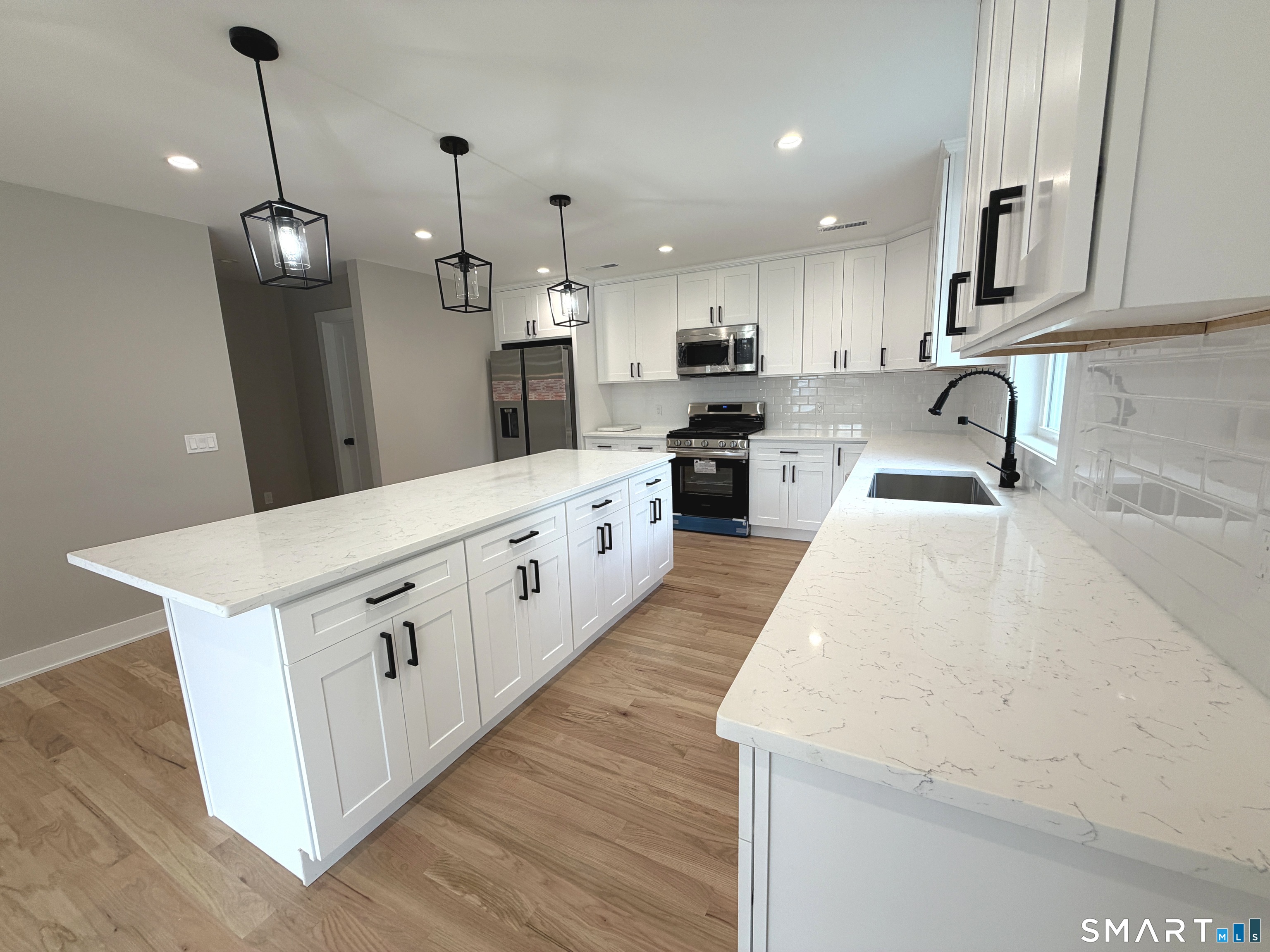 17 Dracut Avenue Property Photo 12