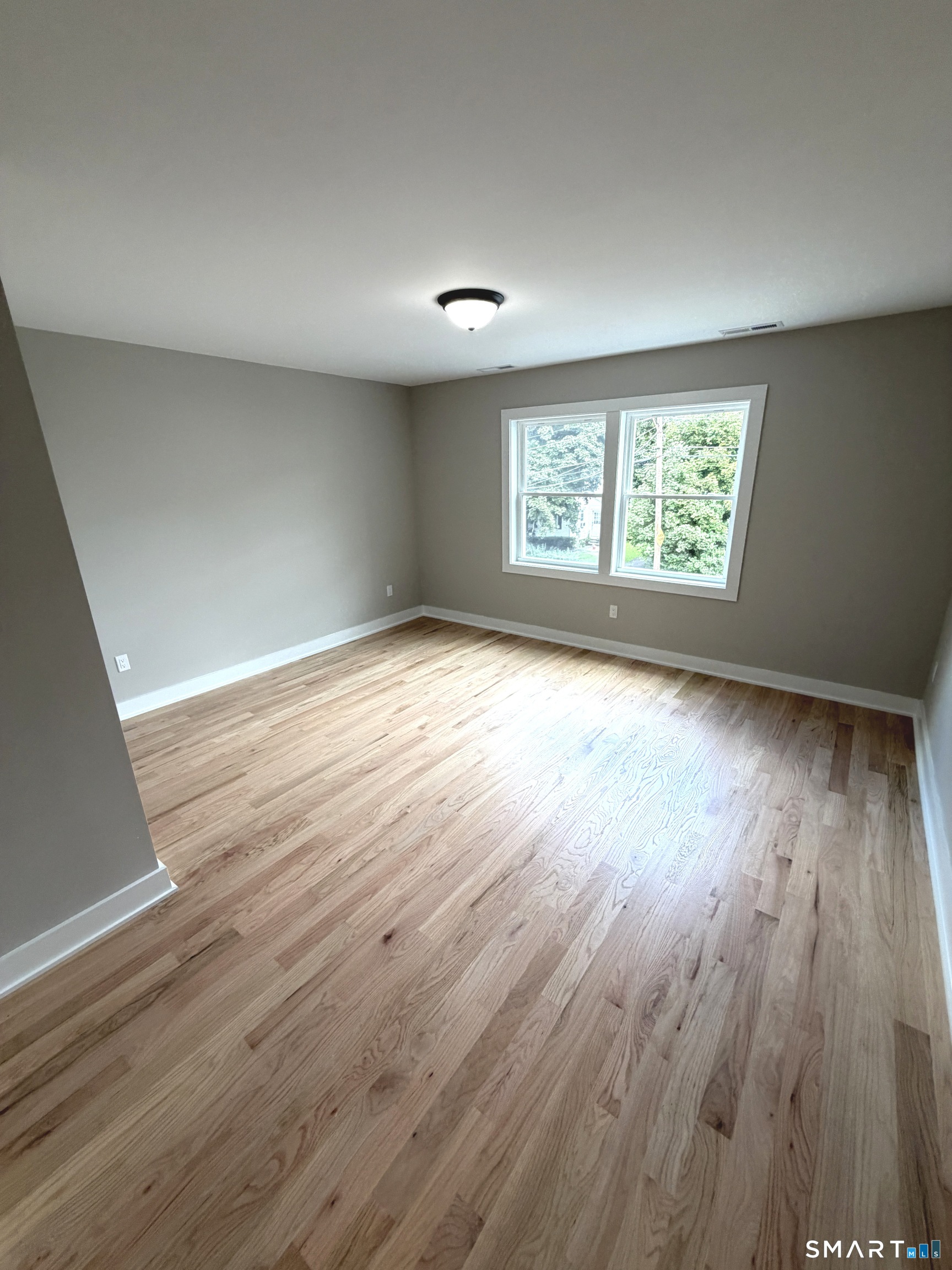 17 Dracut Avenue Property Photo 25