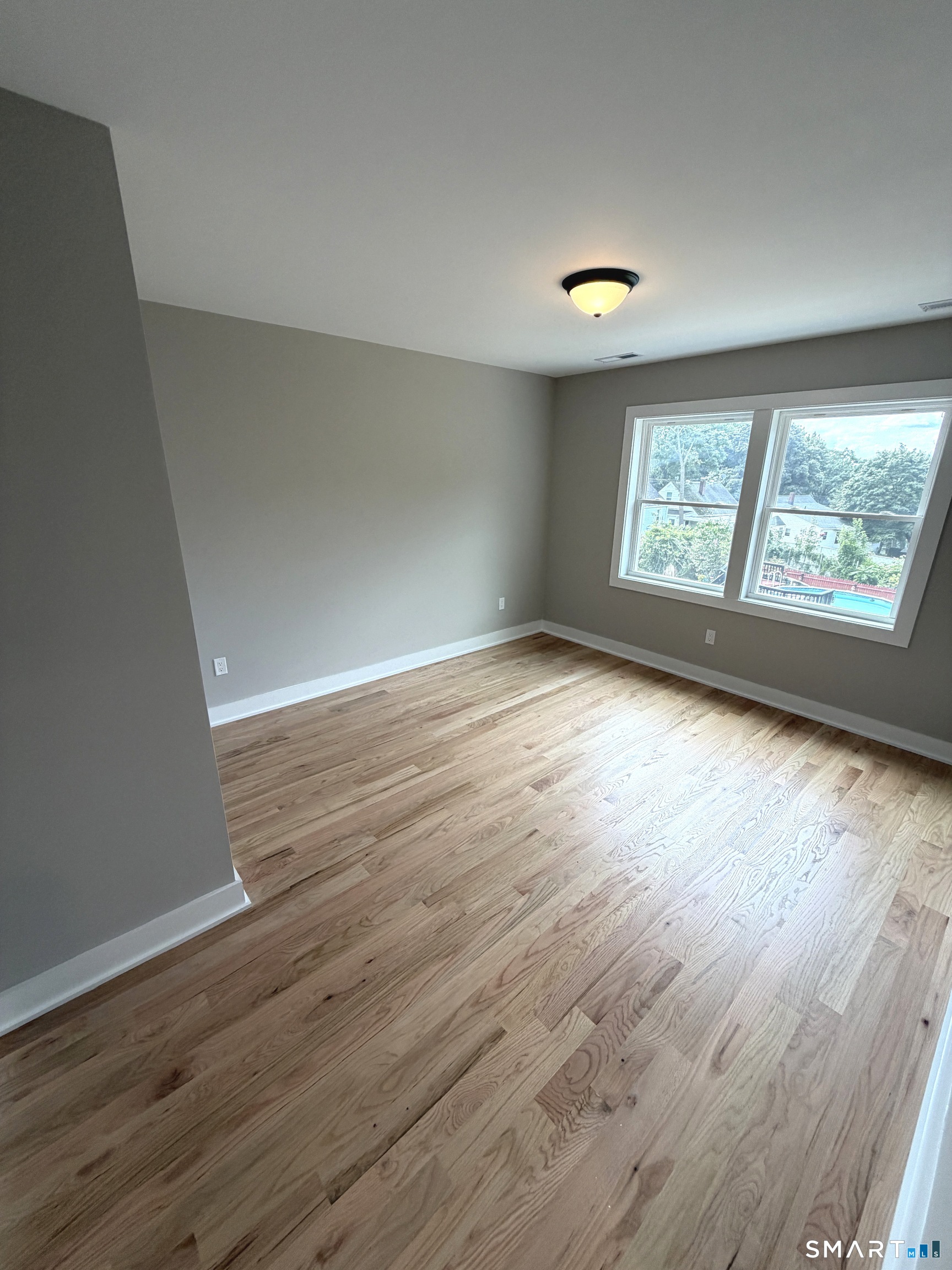 17 Dracut Avenue Property Photo 29