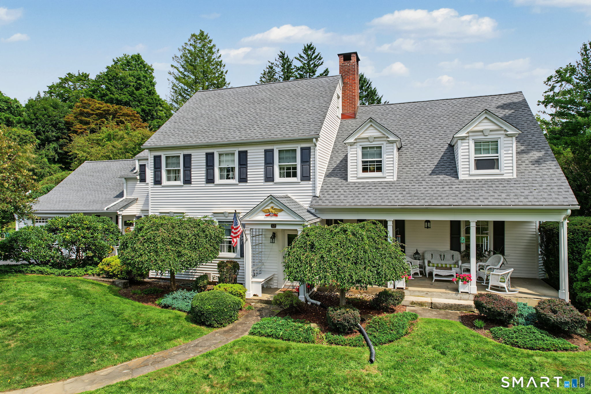 32 Aspetuck Avenue Property Photo 1