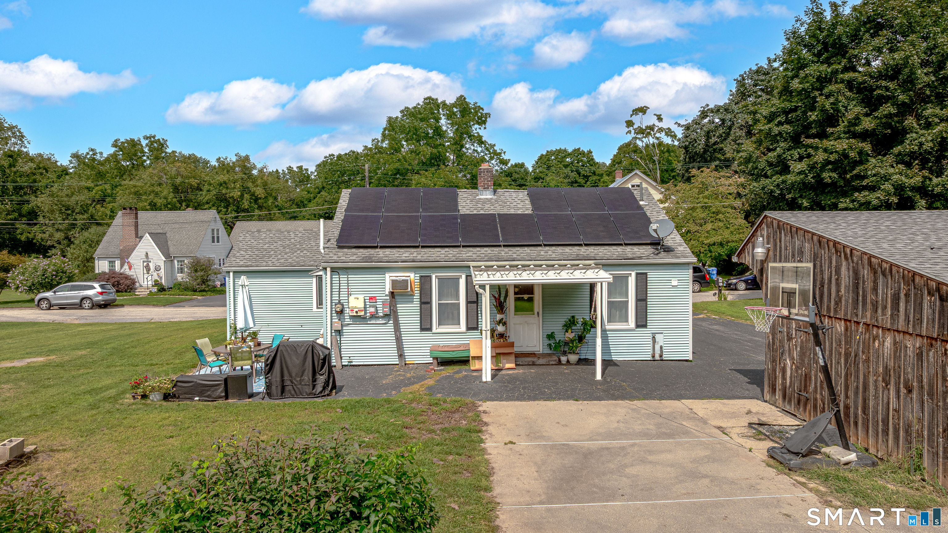 9 Buckingham Road Property Photo 3