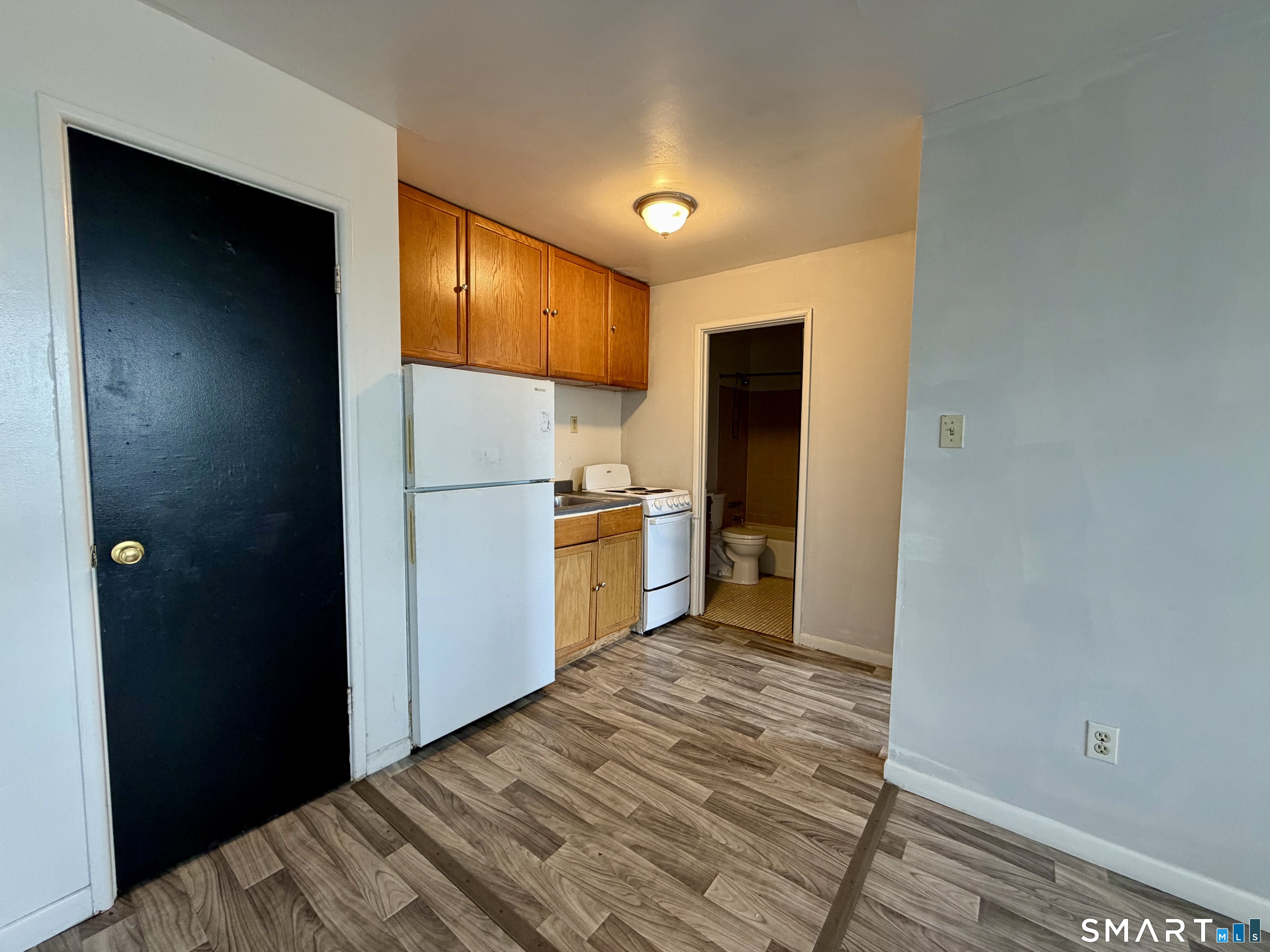 85-87 Union C5 Avenue Property Photo 7