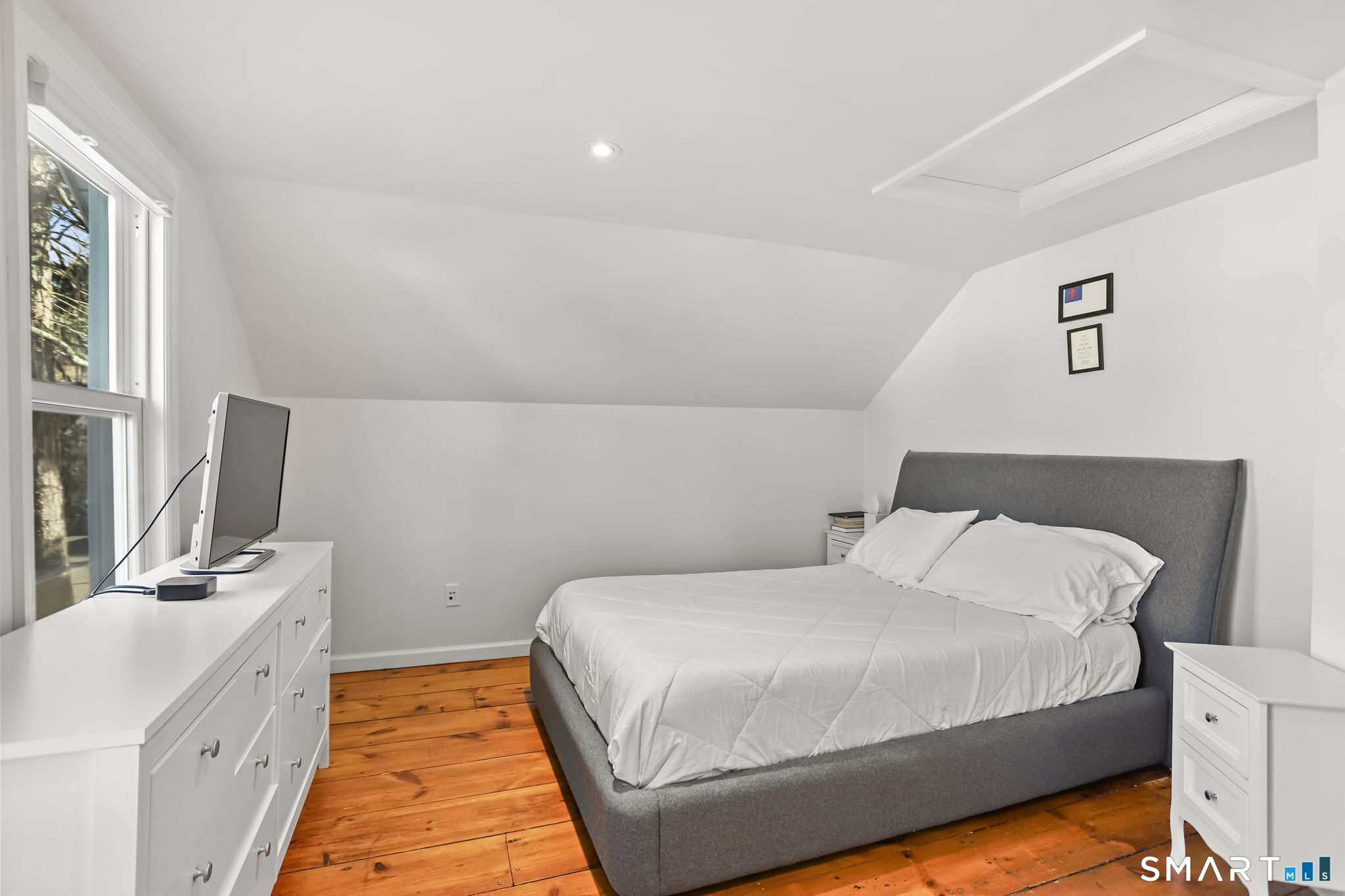 53 Maple Street Property Photo 32