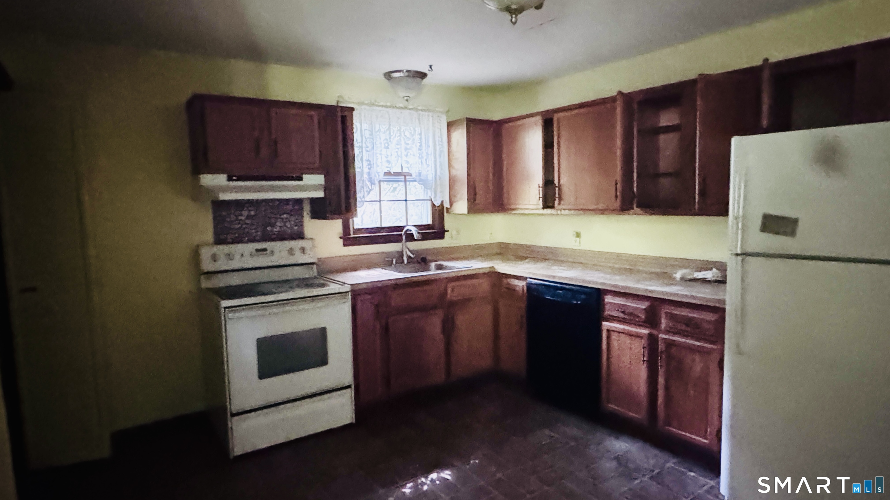 32 Old Road Property Photo 5