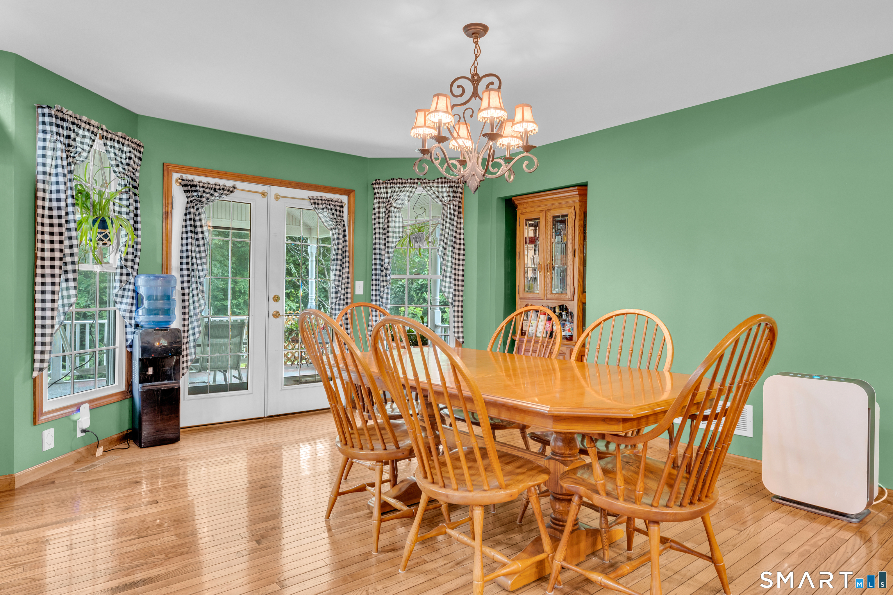 14 Oak Street Property Photo 16